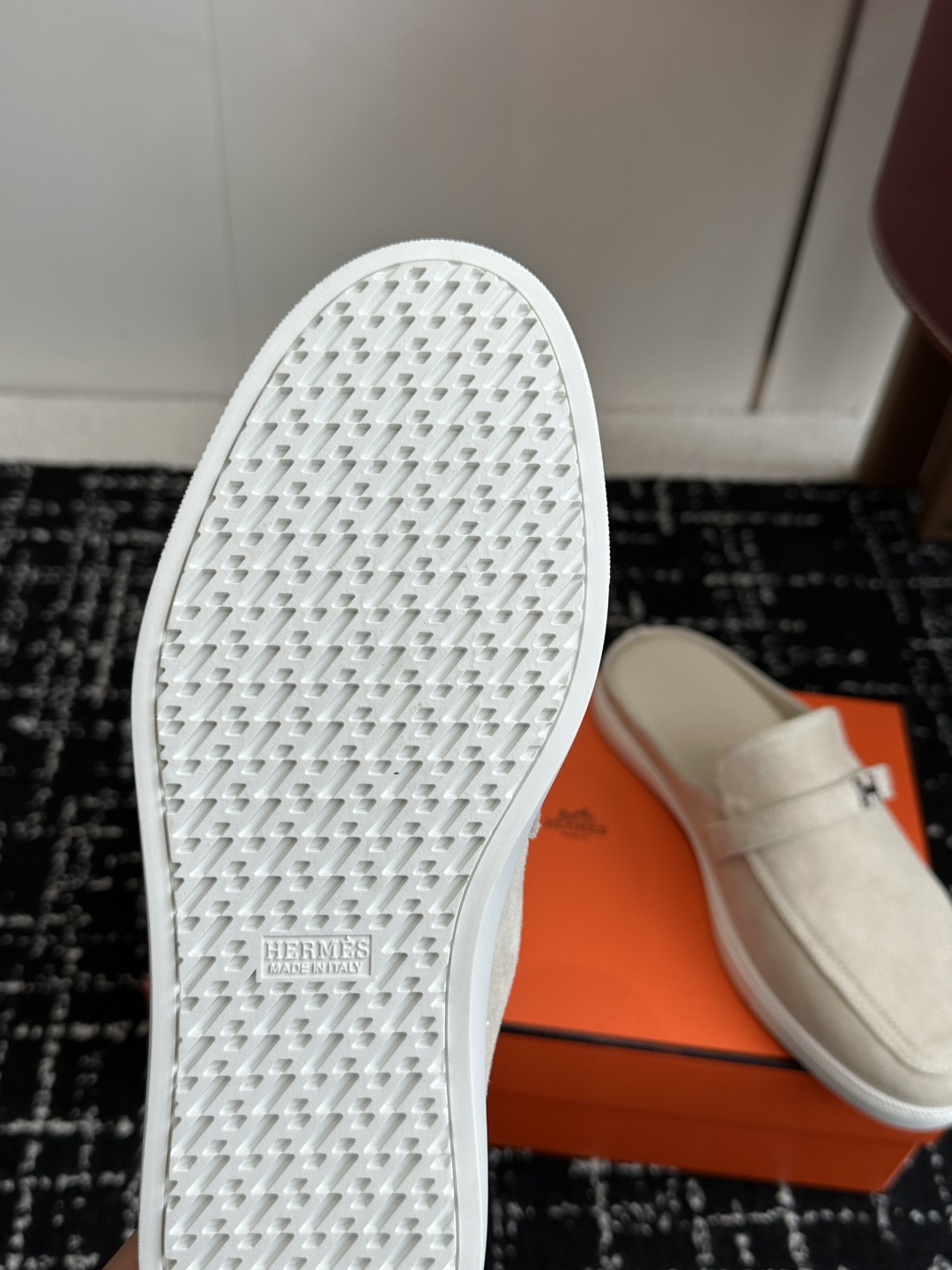 代购级男士+10 hermes ss 25new arrival～ H家 情侣款 穆勒拖鞋新品h家圆头造
