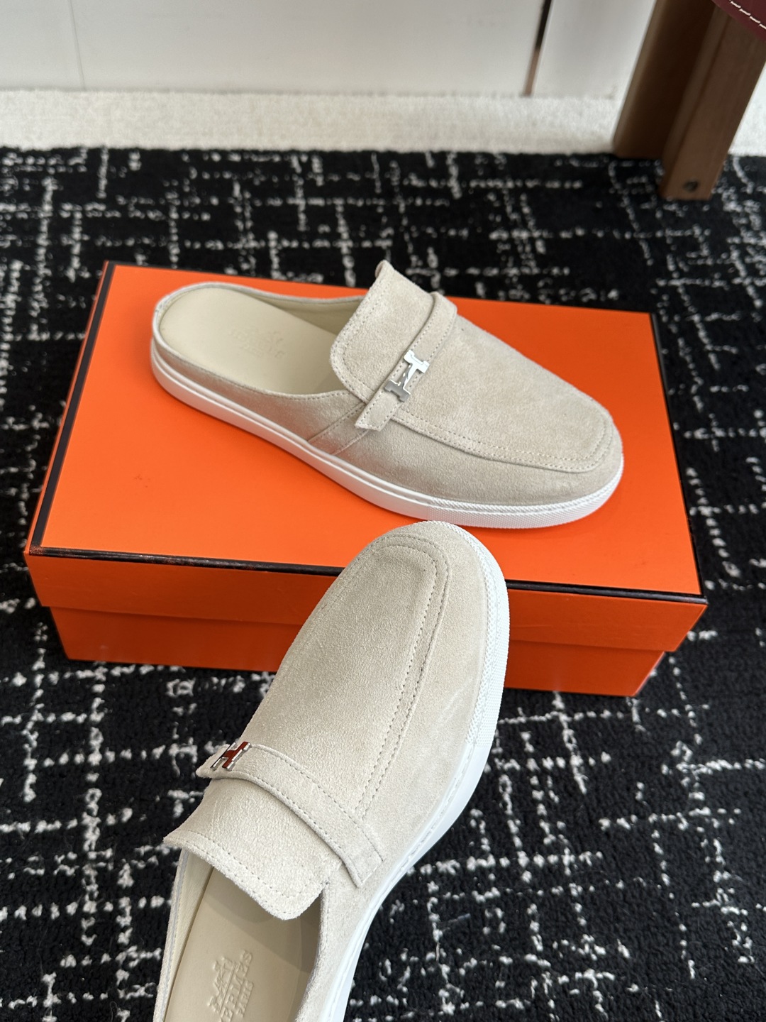 代购级男士+10 hermes ss 25new arrival～ H家 情侣款 穆勒拖鞋新品h家圆头造