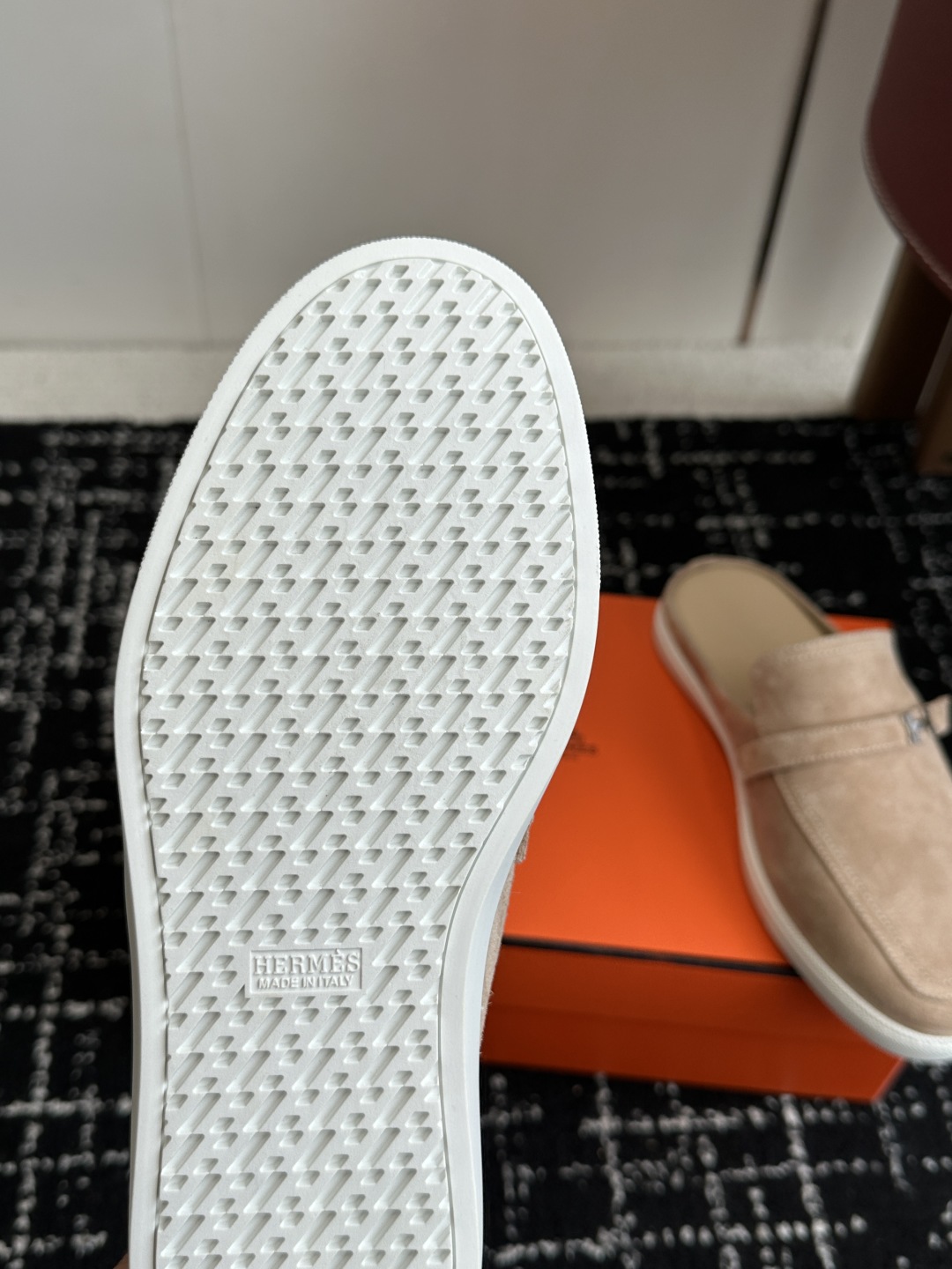 代购级男士+10 hermes ss 25new arrival～ H家 情侣款 穆勒拖鞋新品h家圆头造