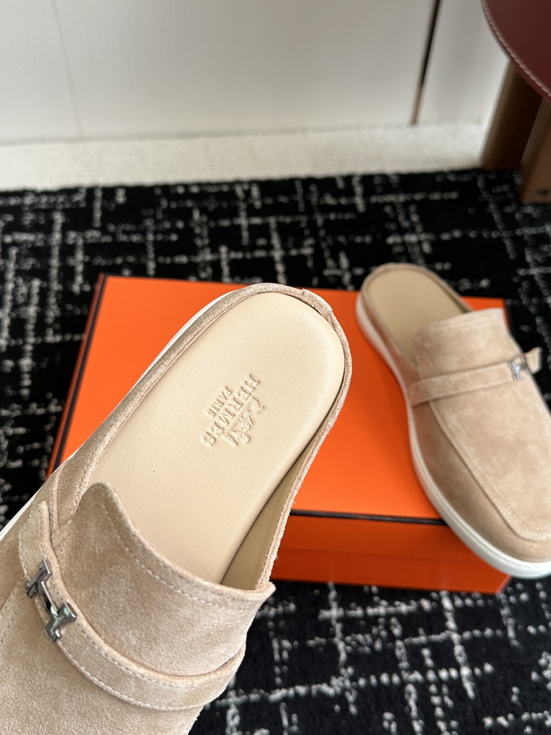 代购级男士+10 hermes ss 25new arrival～ H家 情侣款 穆勒拖鞋新品h家圆头造
