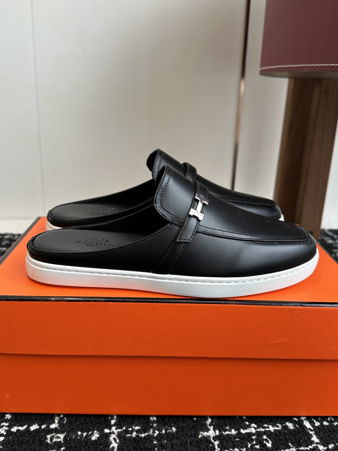 代购级男士+10 hermes ss 25new arrival～ H家 情侣款 穆勒拖鞋新品h家圆头造