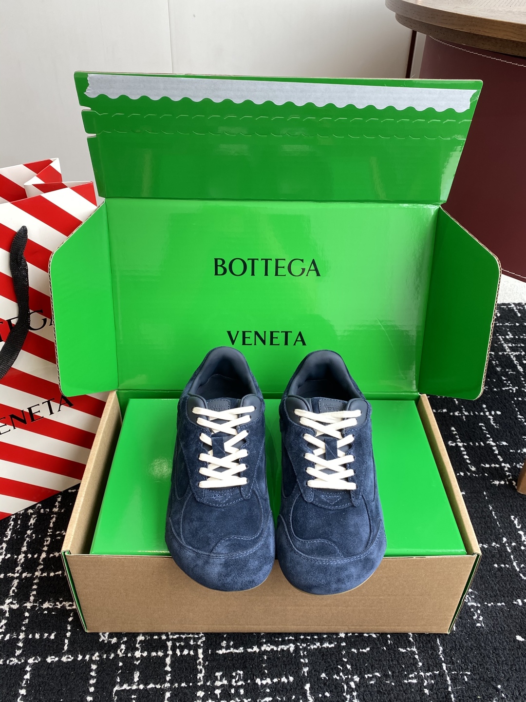 代购级Bottega Veneta BV葆蝶家 25ss新款 情侣款 阿甘鞋 德训运动鞋Sneaker科