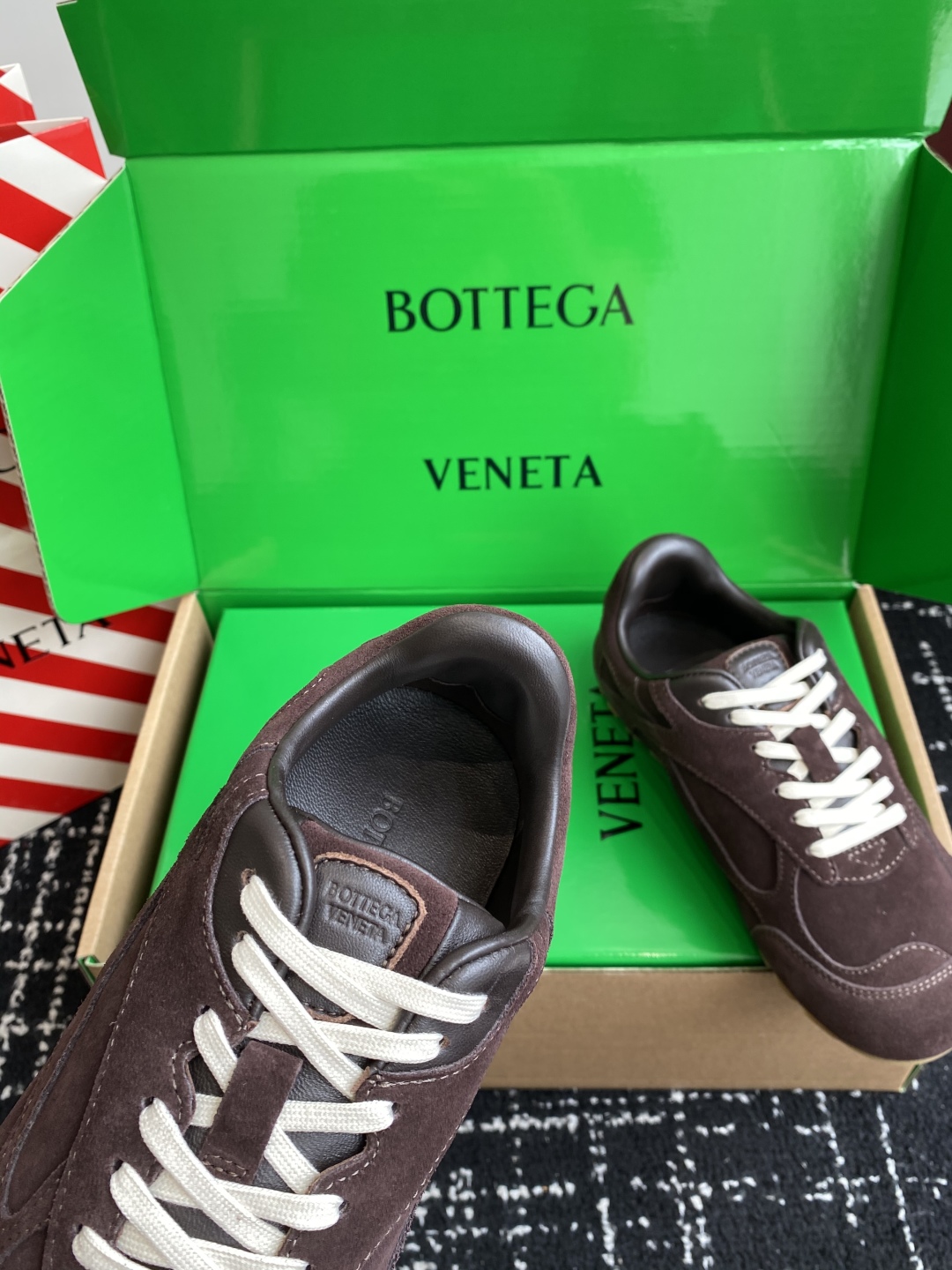 代购级Bottega Veneta BV葆蝶家 25ss新款 情侣款 阿甘鞋 德训运动鞋Sneaker科
