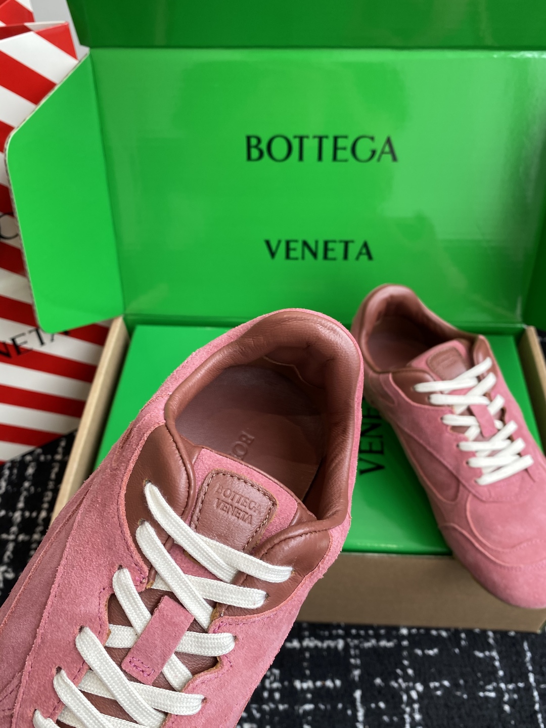代购级Bottega Veneta BV葆蝶家 25ss新款 情侣款 阿甘鞋 德训运动鞋Sneaker科