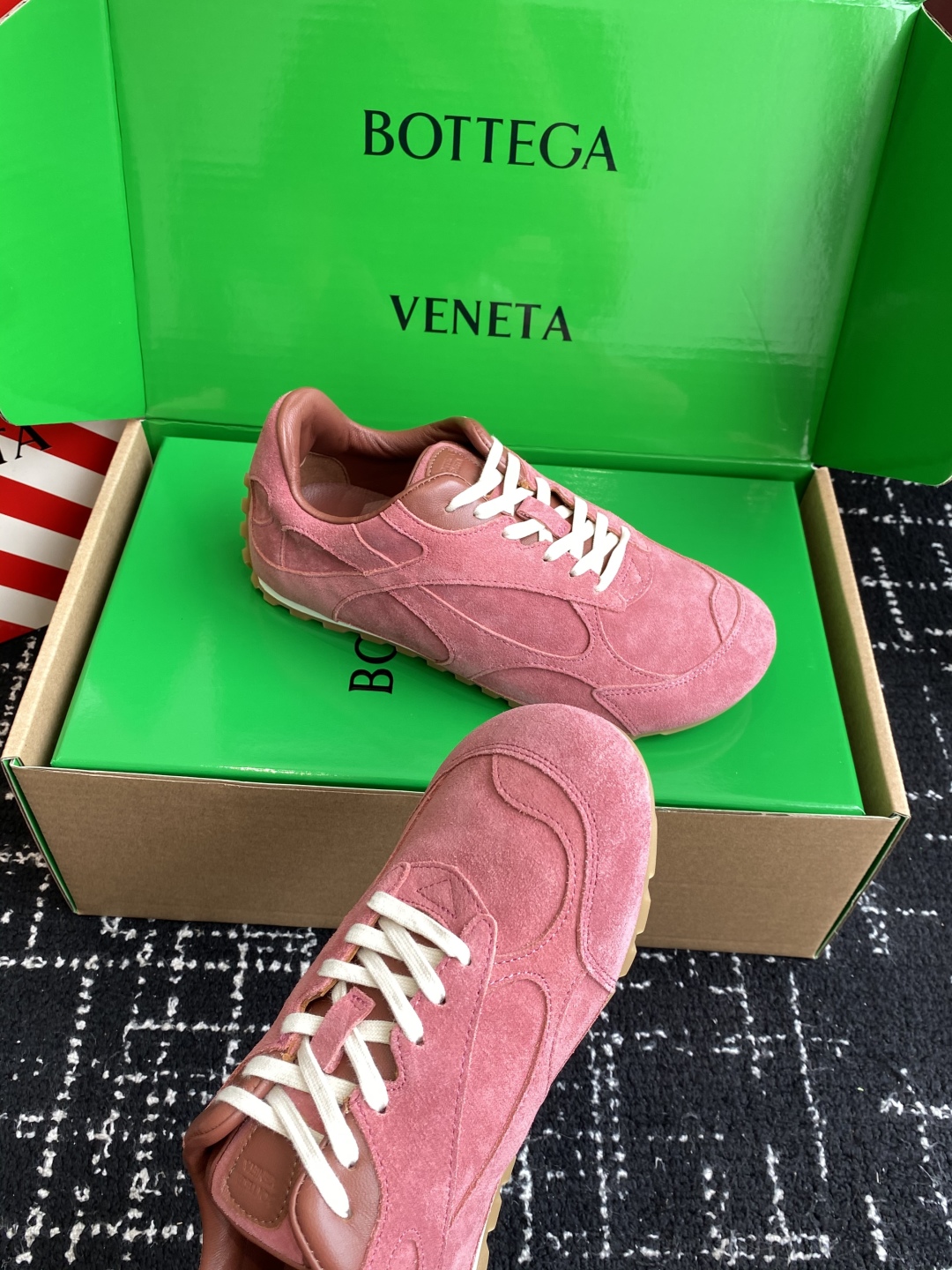 代购级Bottega Veneta BV葆蝶家 25ss新款 情侣款 阿甘鞋 德训运动鞋Sneaker科