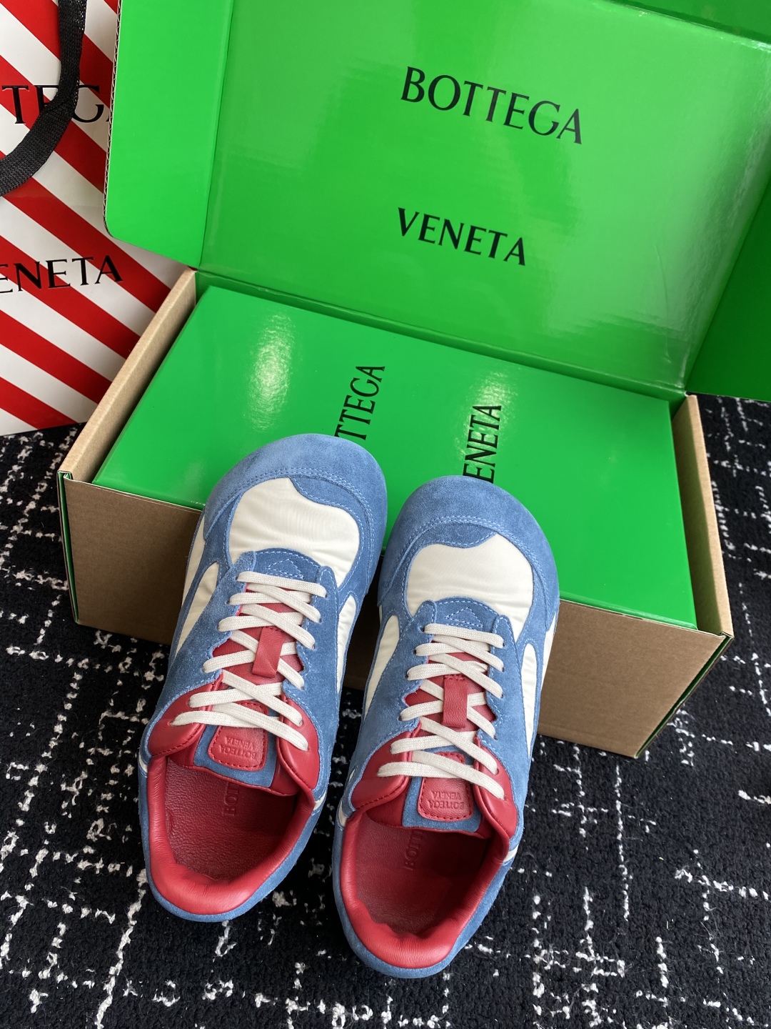 代购级Bottega Veneta BV葆蝶家 25ss新款 情侣款 阿甘鞋 德训运动鞋Sneaker科