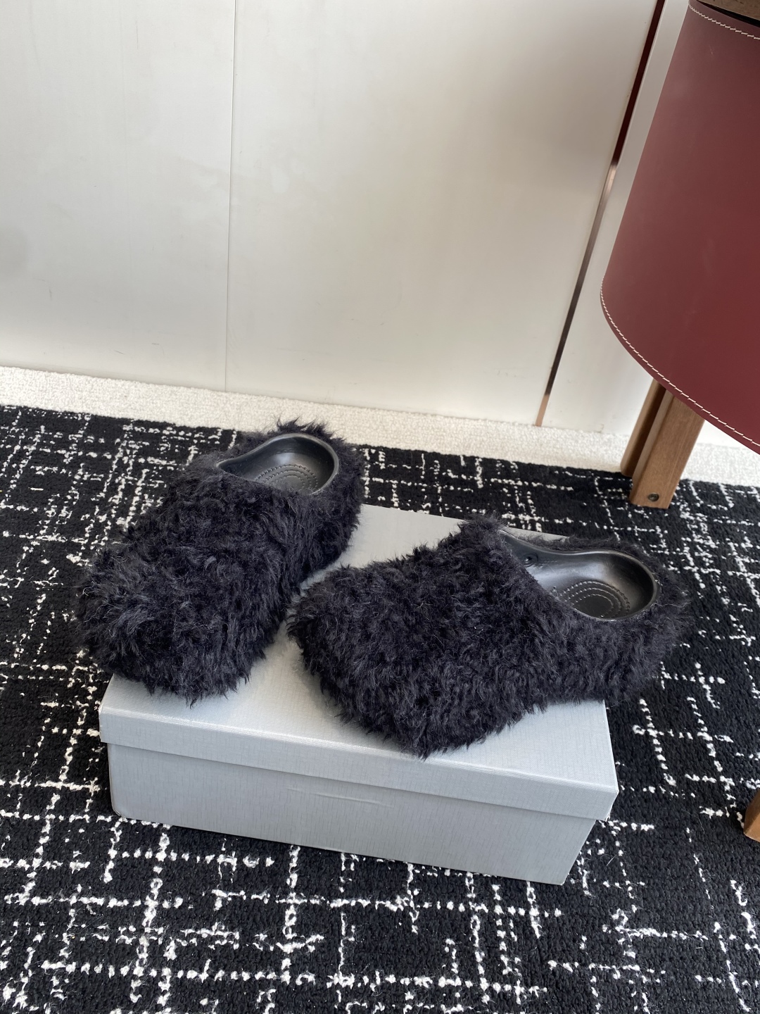 代购级Balenciaga 巴黎世家25ss 秋冬新款 厚底羊毛拖鞋 鞋情侣款懒人鞋 极致轻量化！众多国
