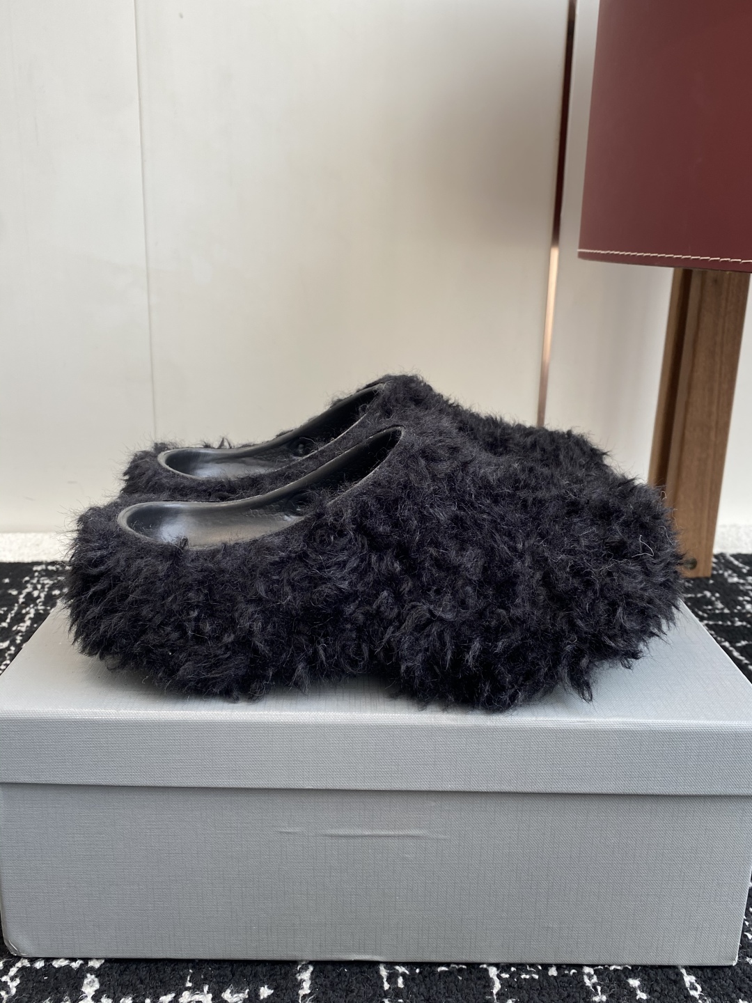 代购级Balenciaga 巴黎世家25ss 秋冬新款 厚底羊毛拖鞋 鞋情侣款懒人鞋 极致轻量化！众多国
