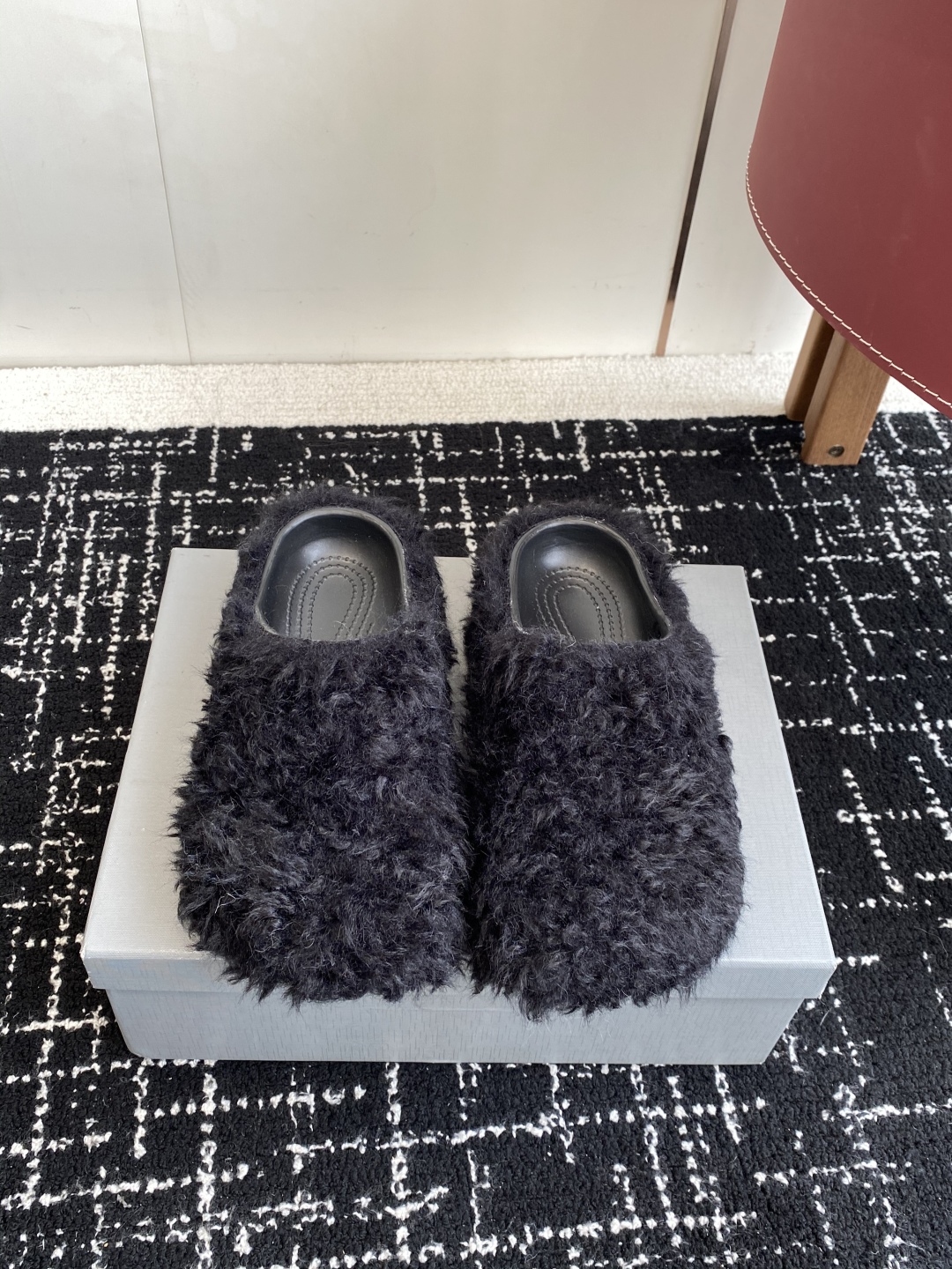 代购级Balenciaga 巴黎世家25ss 秋冬新款 厚底羊毛拖鞋 鞋情侣款懒人鞋 极致轻量化！众多国