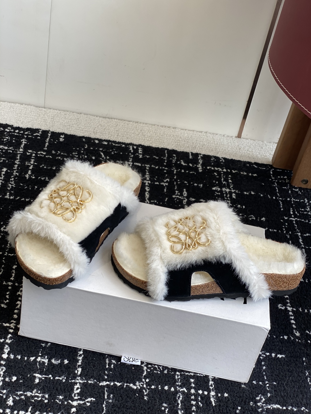 代购级Loewe x Birkenstock 罗意威x勃肯鞋毛毛 博肯皮革绒面双扣时尚休闲平底鞋 牛皮绒