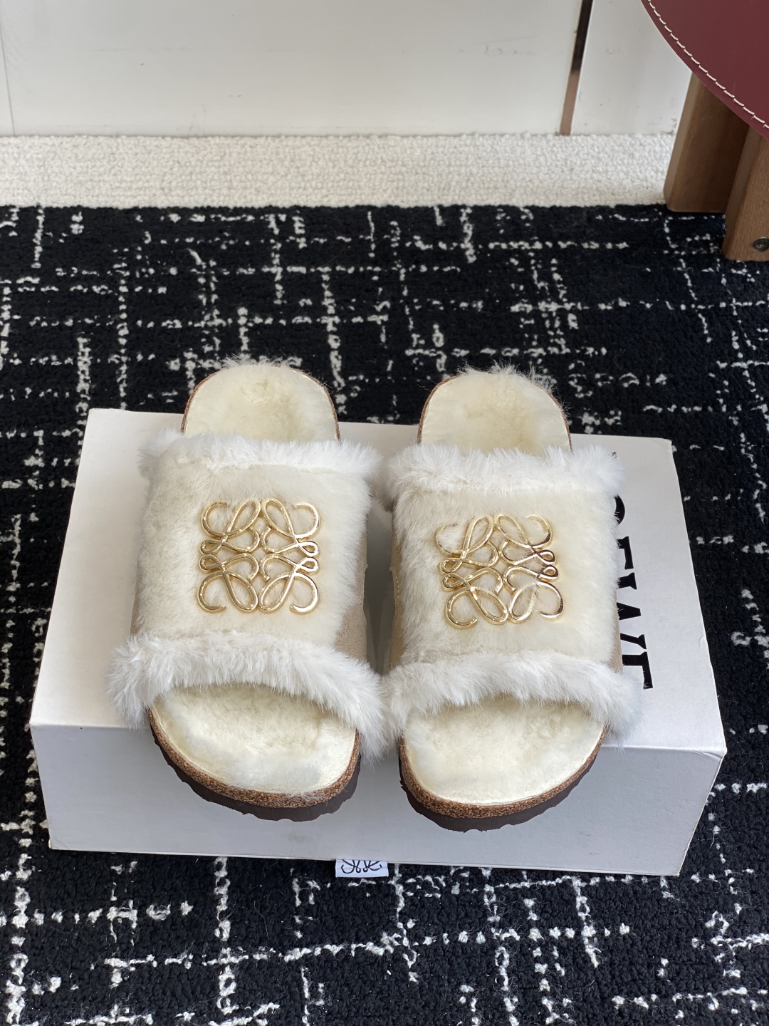 代购级Loewe x Birkenstock 罗意威x勃肯鞋毛毛 博肯皮革绒面双扣时尚休闲平底鞋 牛皮绒