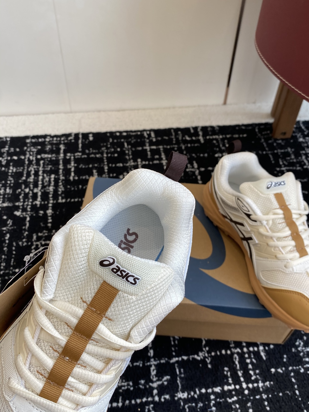 代购级亚瑟士 Asics GEL-SONOMASE CN 运动休闲透气原档案据数开发楦型纸版 洞洞鞋面，