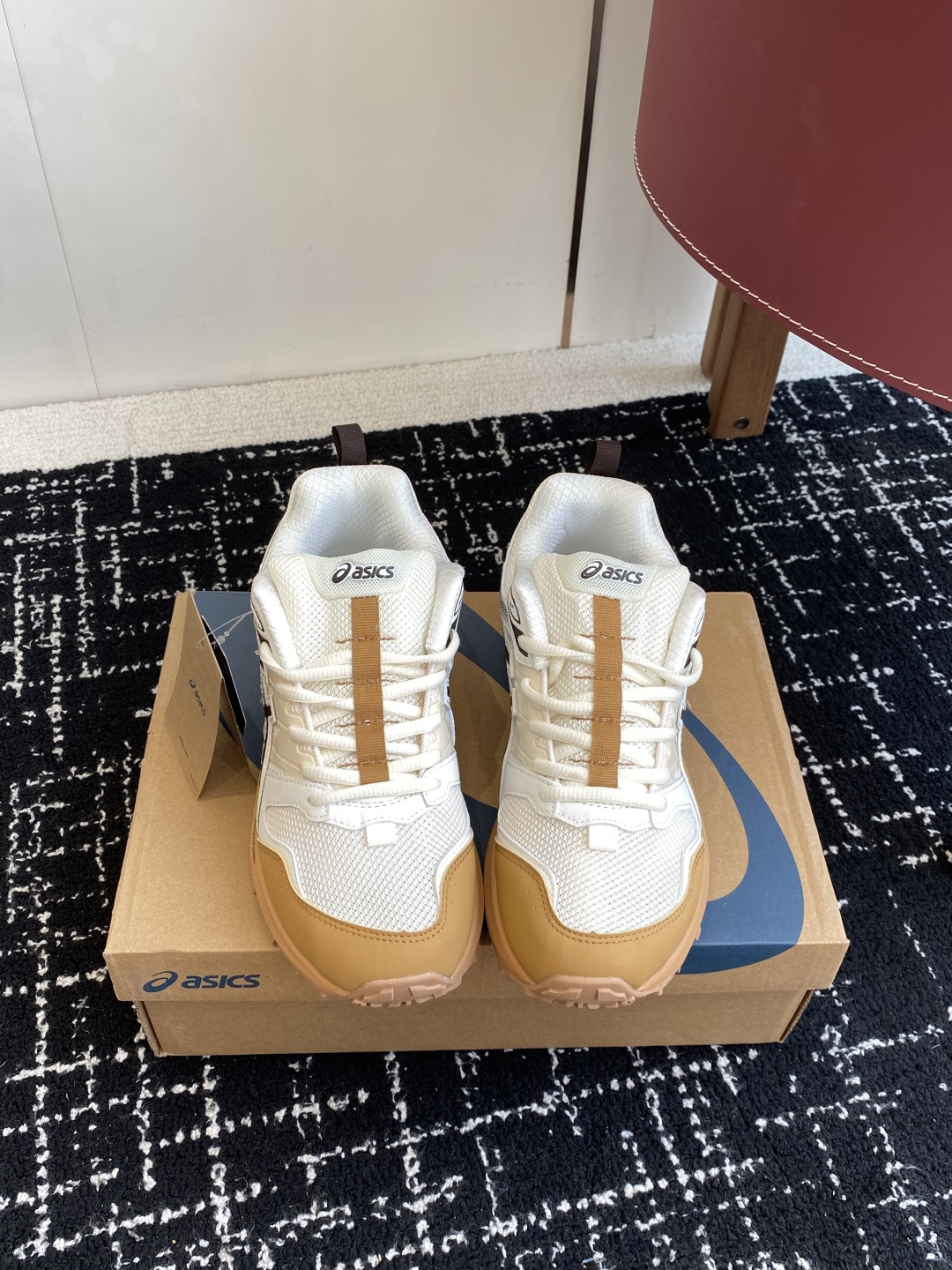 代购级亚瑟士 Asics GEL-SONOMASE CN 运动休闲透气原档案据数开发楦型纸版 洞洞鞋面，