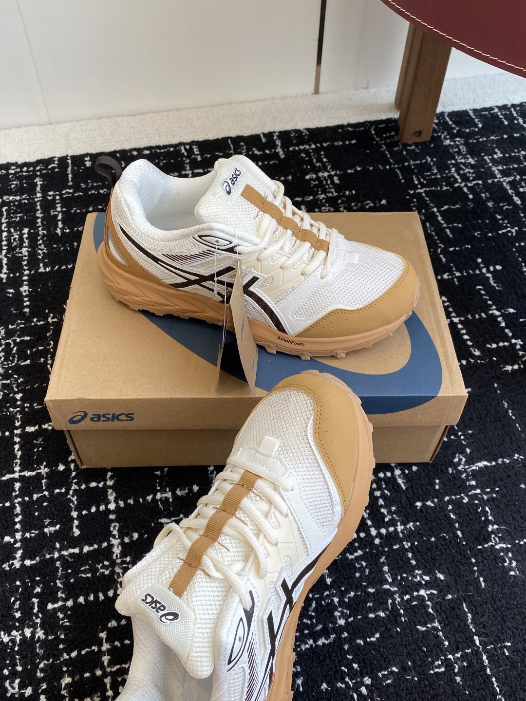 代购级亚瑟士 Asics GEL-SONOMASE CN 运动休闲透气原档案据数开发楦型纸版 洞洞鞋面，