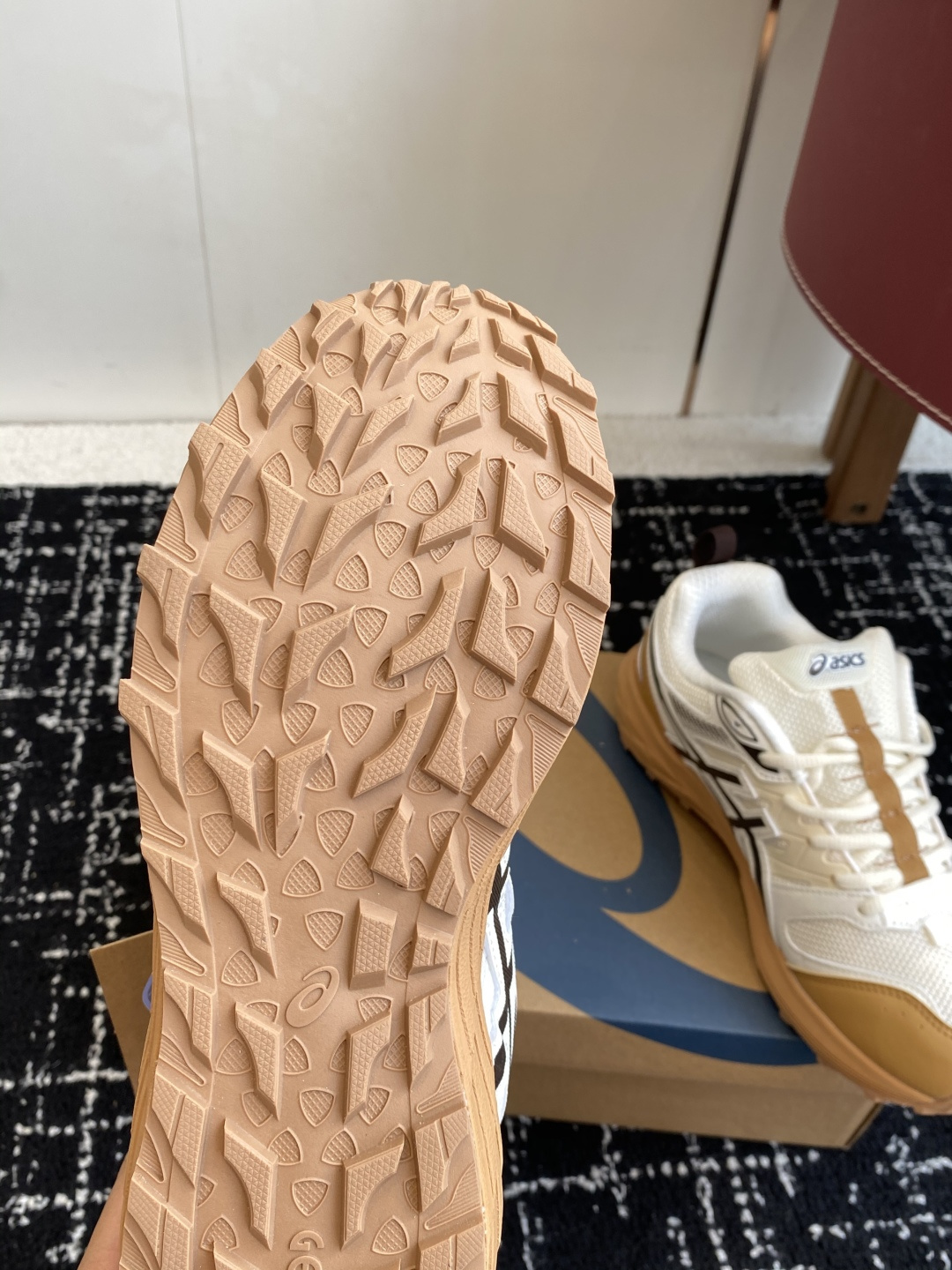 代购级亚瑟士 Asics GEL-SONOMASE CN 运动休闲透气原档案据数开发楦型纸版 洞洞鞋面，