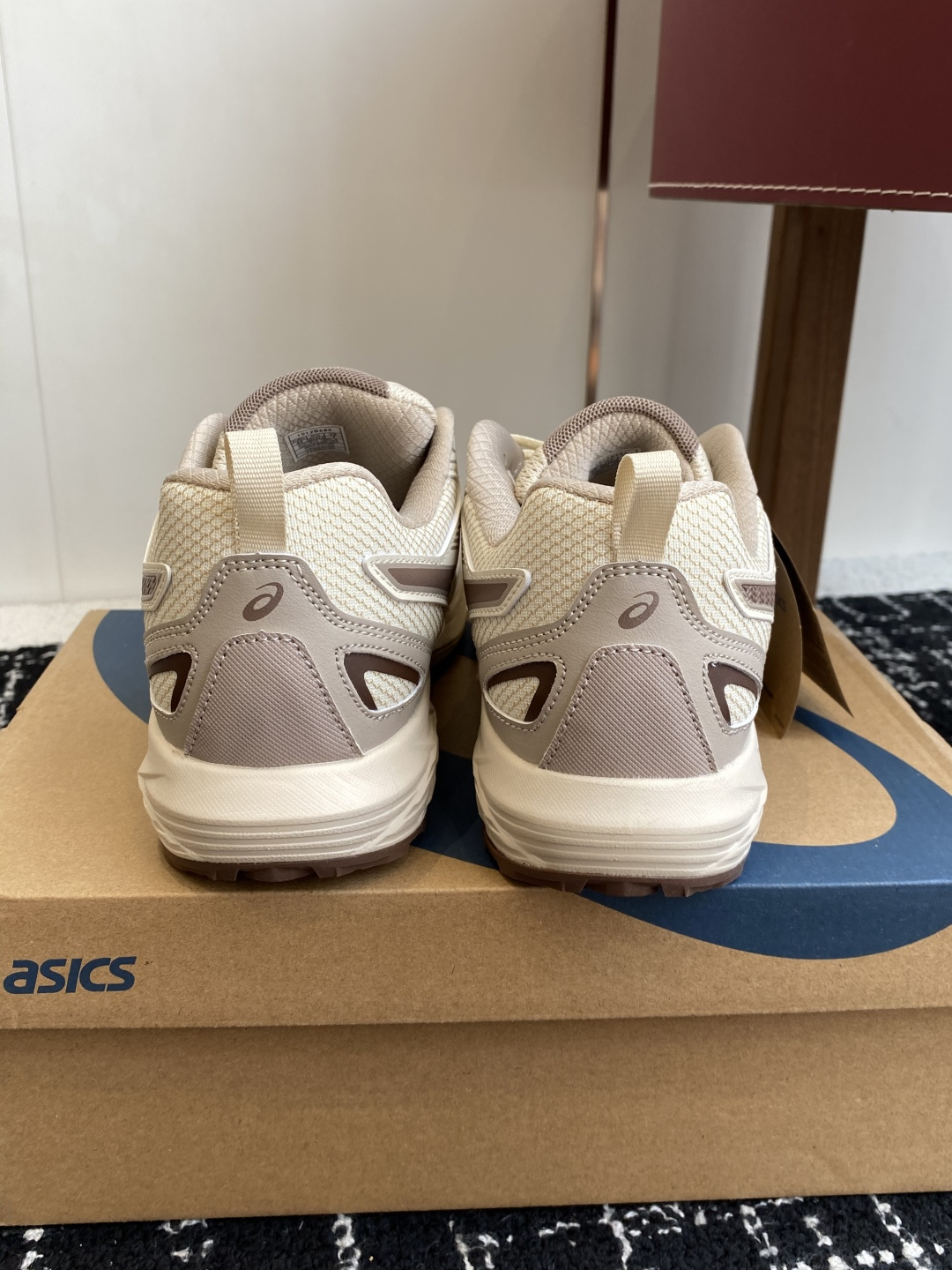 代购级亚瑟士 Asics GEL-SONOMASE CN 运动休闲透气原档案据数开发楦型纸版 洞洞鞋面，