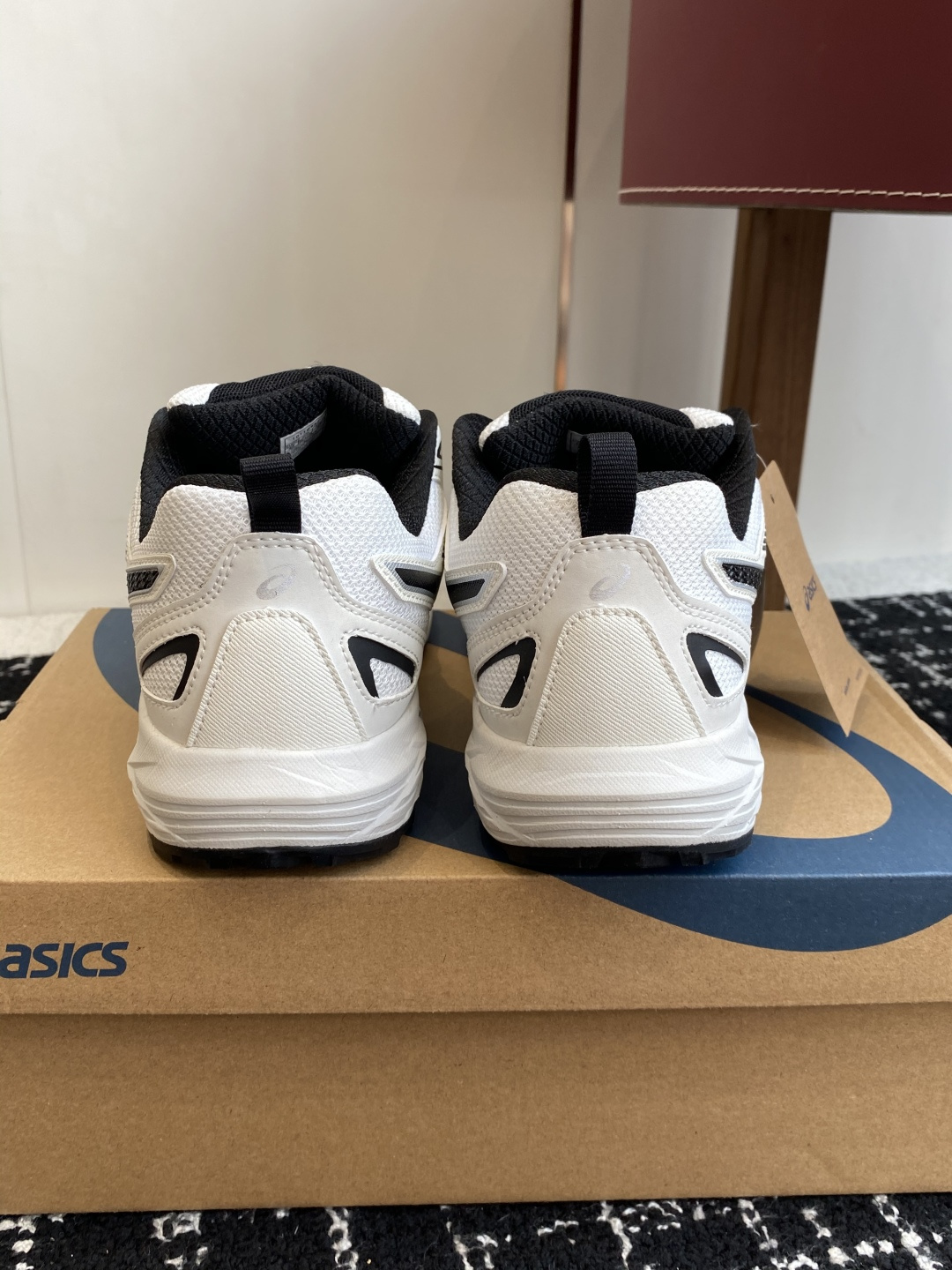 代购级亚瑟士 Asics GEL-SONOMASE CN 运动休闲透气原档案据数开发楦型纸版 洞洞鞋面，