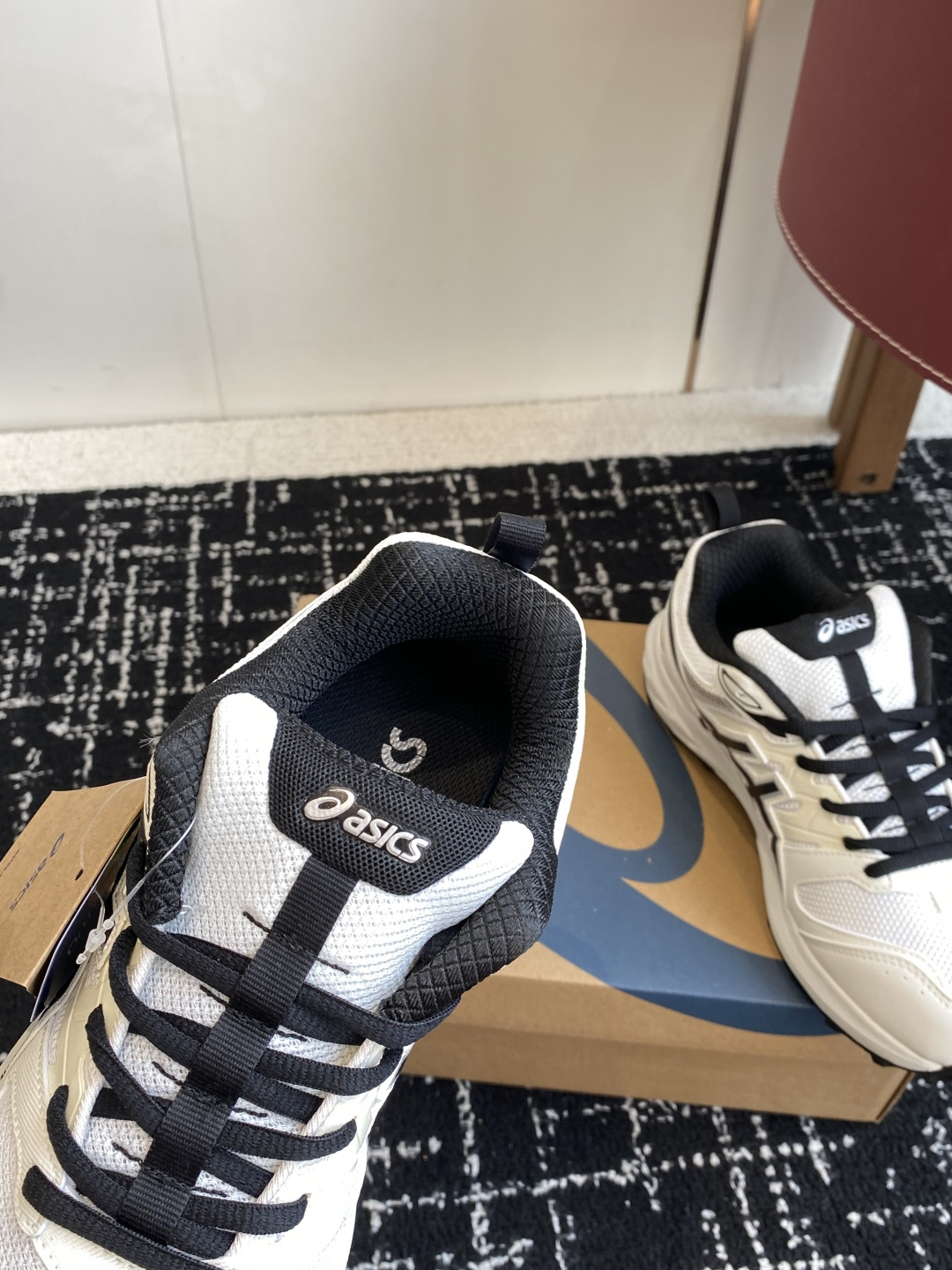 代购级亚瑟士 Asics GEL-SONOMASE CN 运动休闲透气原档案据数开发楦型纸版 洞洞鞋面，