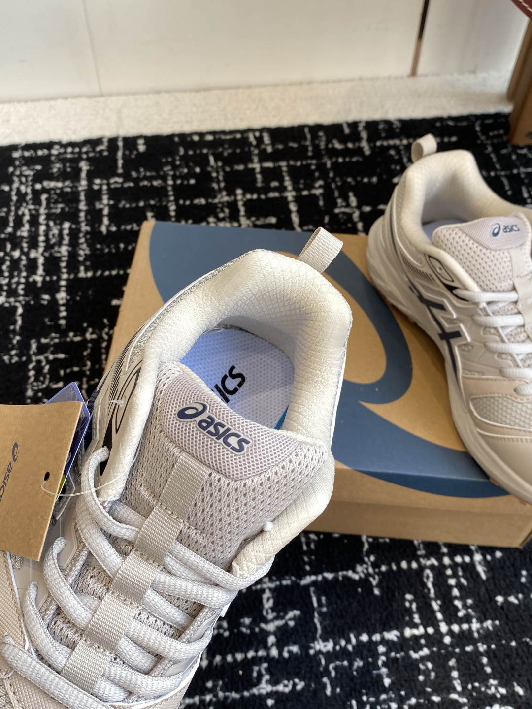 代购级亚瑟士 Asics GEL-SONOMASE CN 运动休闲透气原档案据数开发楦型纸版 洞洞鞋面，