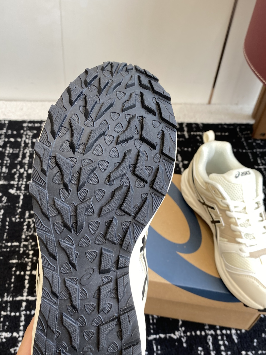 代购级亚瑟士 Asics GEL-SONOMASE CN 运动休闲透气原档案据数开发楦型纸版 洞洞鞋面，