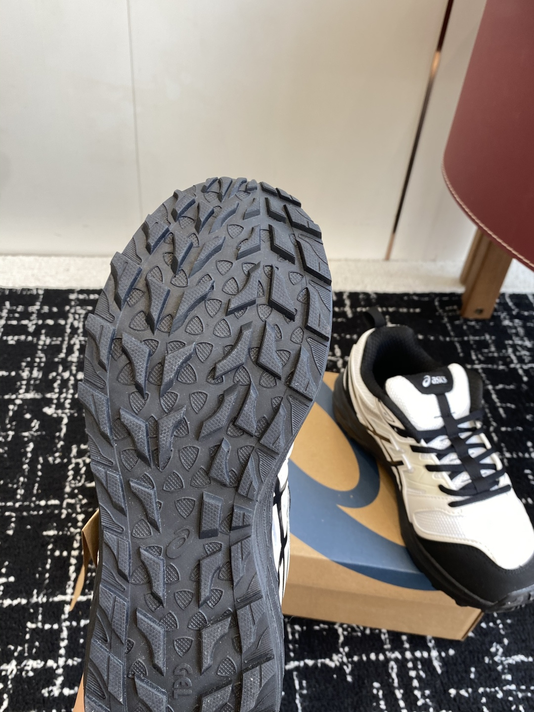 代购级亚瑟士 Asics GEL-SONOMASE CN 运动休闲透气原档案据数开发楦型纸版 洞洞鞋面，