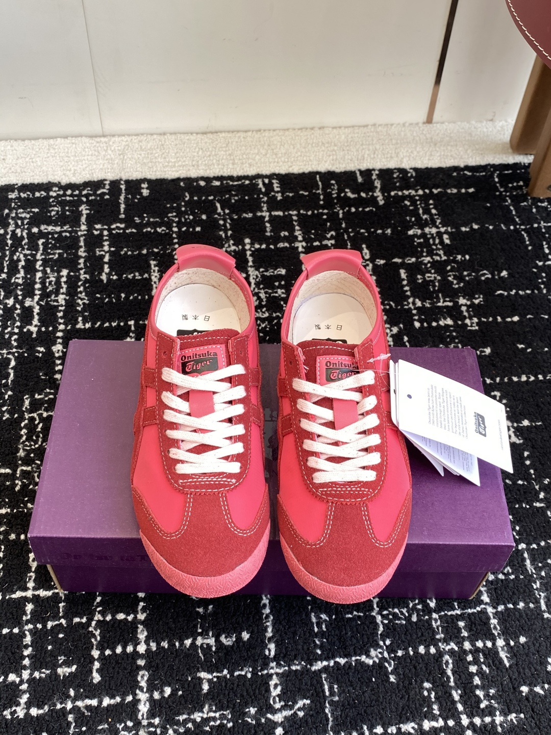 NO:544176,Purchase grade Asics/Asics, men's and women's shoes are genuine and half-size. Nissan classic old-fashioned brand-Onitsuka Tiger Mexico 66 classic Mexican series retro classic versatile board shoes casual sports shoes jogging shoes. It uses soft cowhide upper, which is more than the national standard rubber-containing ratio, wear-resistant and bendable RB outsole. The product reflects the pursuit of comfort and detail in terms of style, color and shape. Shoes also advocate the rigor of handmade, a design style that integrates comfort and wearability. Pay attention to the perfection and unique charm of details, maintaining a steady and relaxed sense of fashion. Size35-45 includes half-size, casual shoes/sports shoes, ASICS, sneakers, cowhide19860909代购级 Asics/亚瑟士 男女鞋真标半码制 日产经典老牌-鬼塚虎/Onitsuka Tiger Mexico 66经典墨西哥系列复古经典百搭板鞋休闲运动鞋慢跑鞋 采用柔软牛皮鞋面,超国标含胶率耐磨耐弯折RB大底.产品从款式颜色造型上体现出追求舒适和细节的完美.鞋类更是推崇手工制作的严谨,融舒适性与可穿性的设计风格. 注重细节的完美和别致魅力,既保持稳重,又不失轻松的时尚感 Size35-45含半码,休闲鞋/运动鞋,ASICS,sneakers,cowhide,Women's Shoes