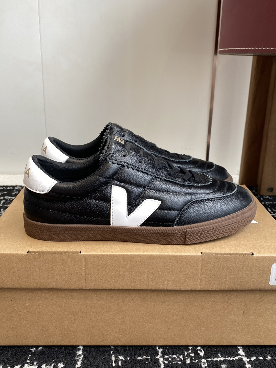 代购级VEJA-新款德训鞋 暴走鞋 舒适度不言而喻！ VEJA 法国小众品牌！韩国欧尼，欧巴太多明星穿了