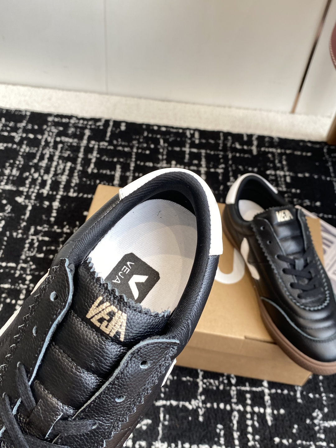 代购级VEJA-新款德训鞋 暴走鞋 舒适度不言而喻！ VEJA 法国小众品牌！韩国欧尼，欧巴太多明星穿了