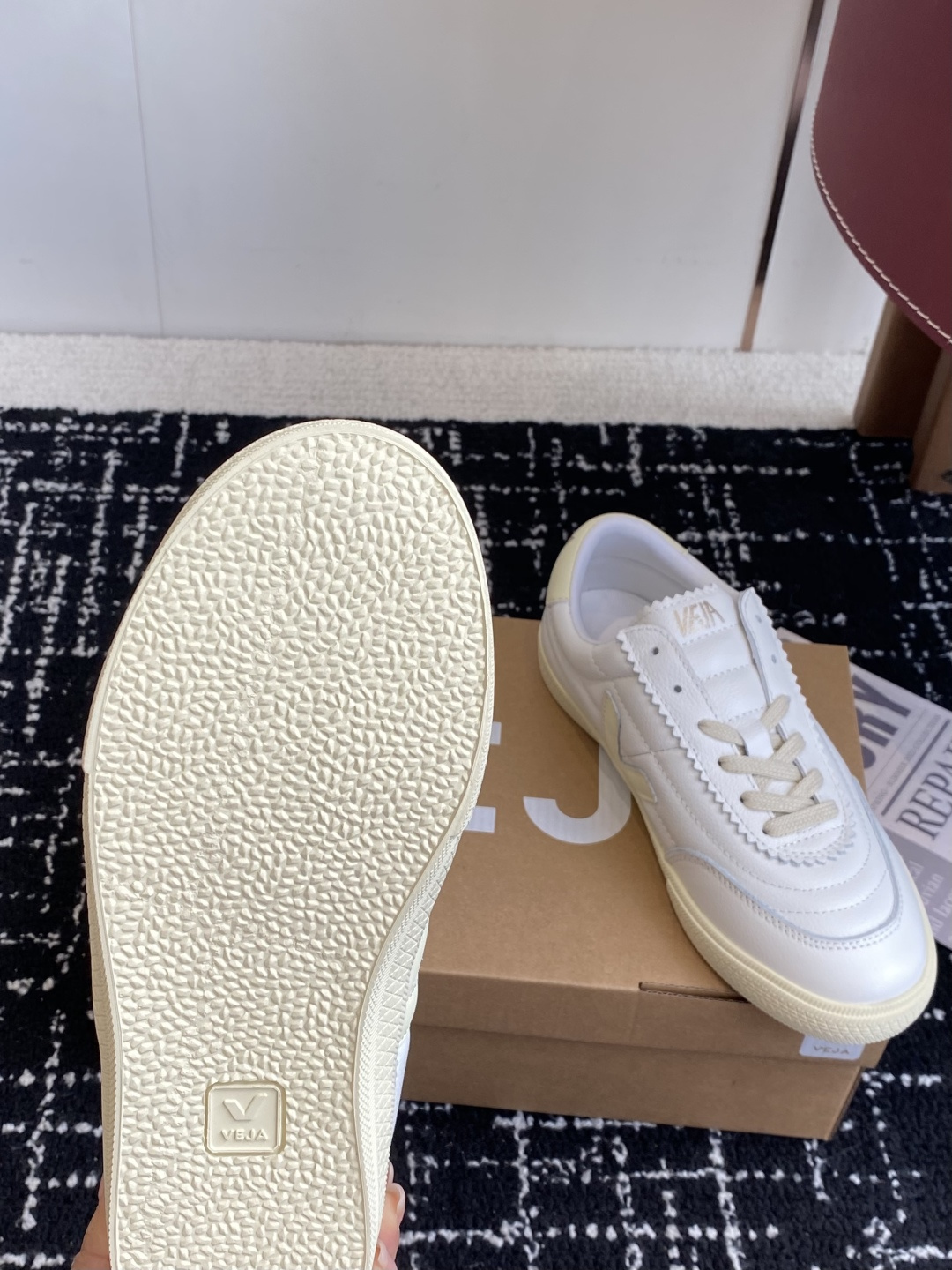 代购级VEJA-新款德训鞋 暴走鞋 舒适度不言而喻！ VEJA 法国小众品牌！韩国欧尼，欧巴太多明星穿了