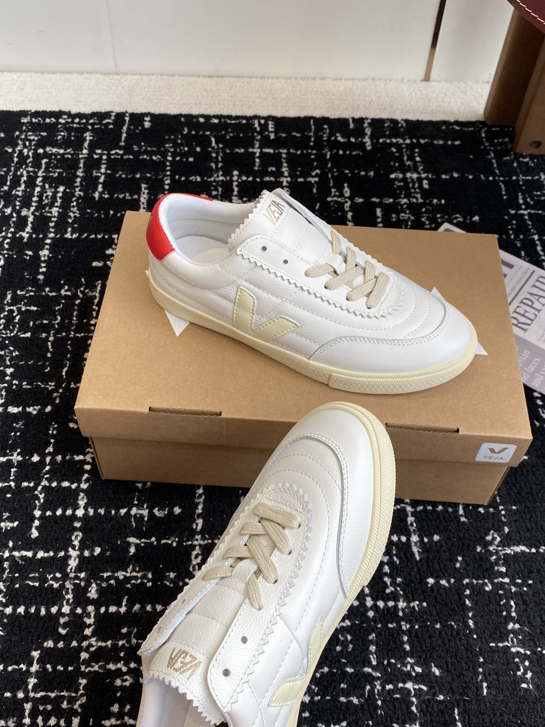 代购级VEJA-新款德训鞋 暴走鞋 舒适度不言而喻！ VEJA 法国小众品牌！韩国欧尼，欧巴太多明星穿了