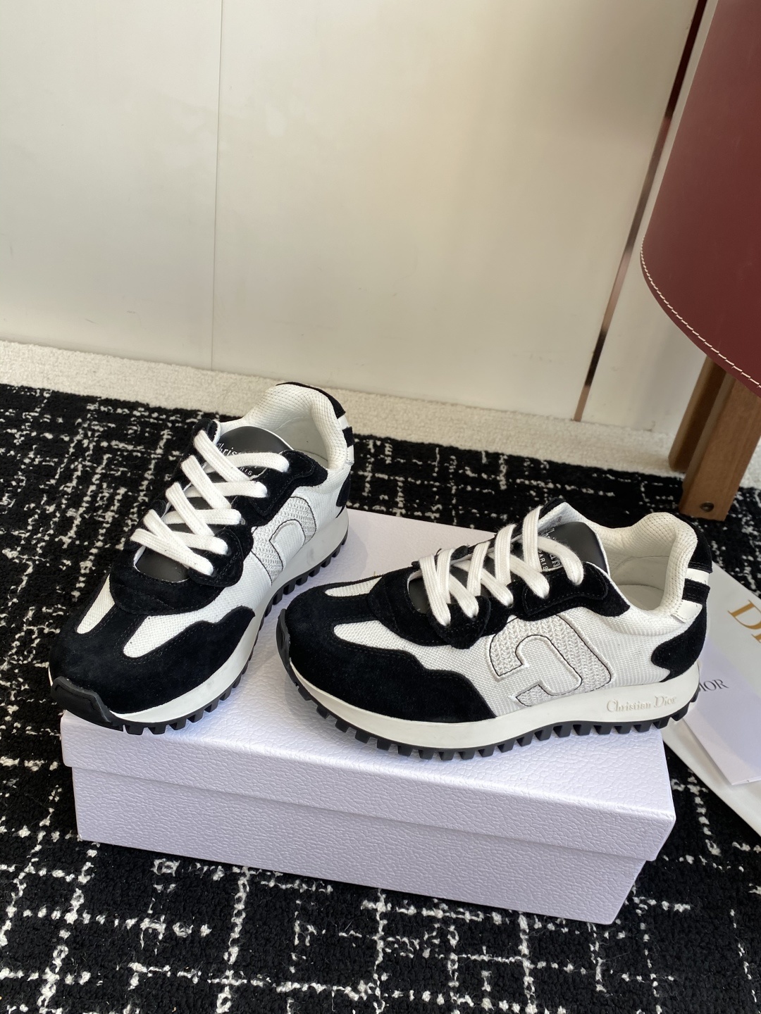 代购级Dior 迪奥最新走秀款 情侣款休闲阿甘鞋 运动鞋 超多明星网红种草 太古汇RMB8400购入开发