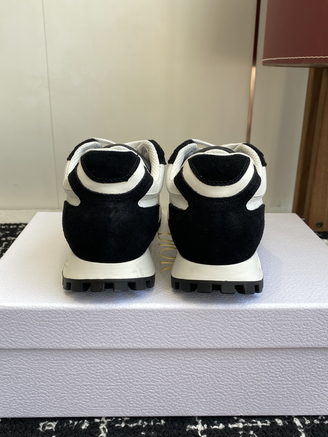 代购级Dior 迪奥最新走秀款 情侣款休闲阿甘鞋 运动鞋 超多明星网红种草 太古汇RMB8400购入开发