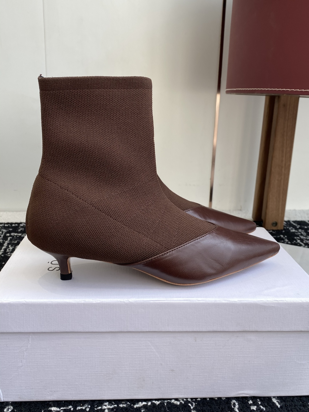 代购级NEOUS小众 秋冬系列 细跟 跟袜靴 原版开发 经典就是经典 好看就是好看材质:整个鞋面1:1复