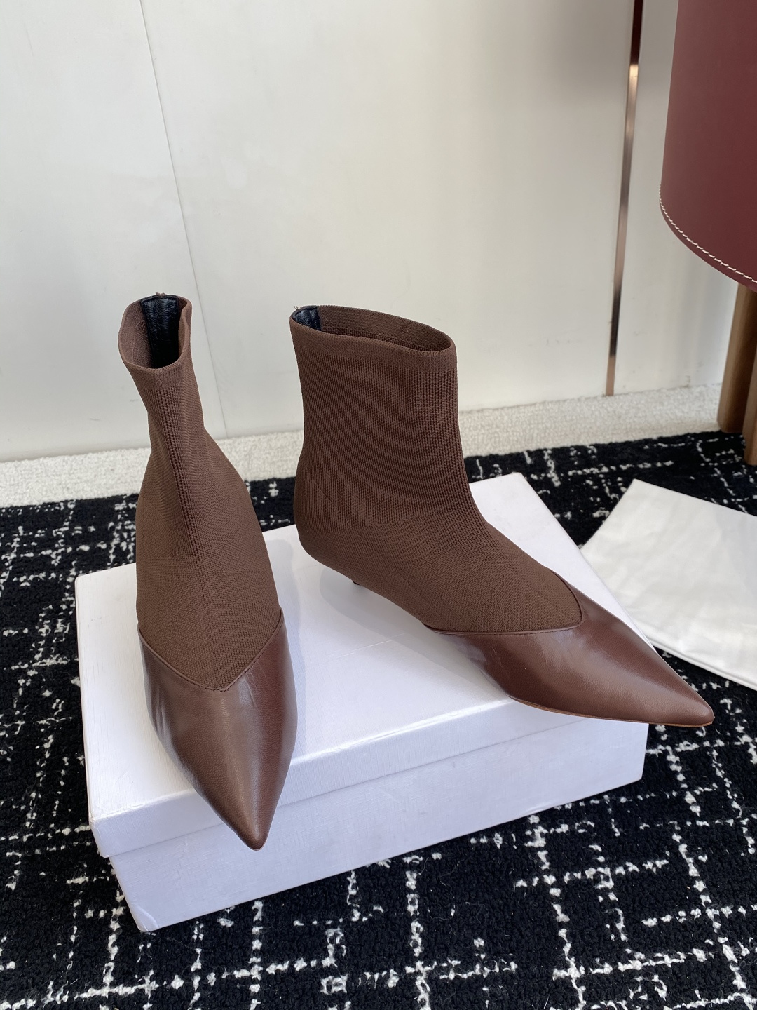 代购级NEOUS小众 秋冬系列 细跟 跟袜靴 原版开发 经典就是经典 好看就是好看材质:整个鞋面1:1复