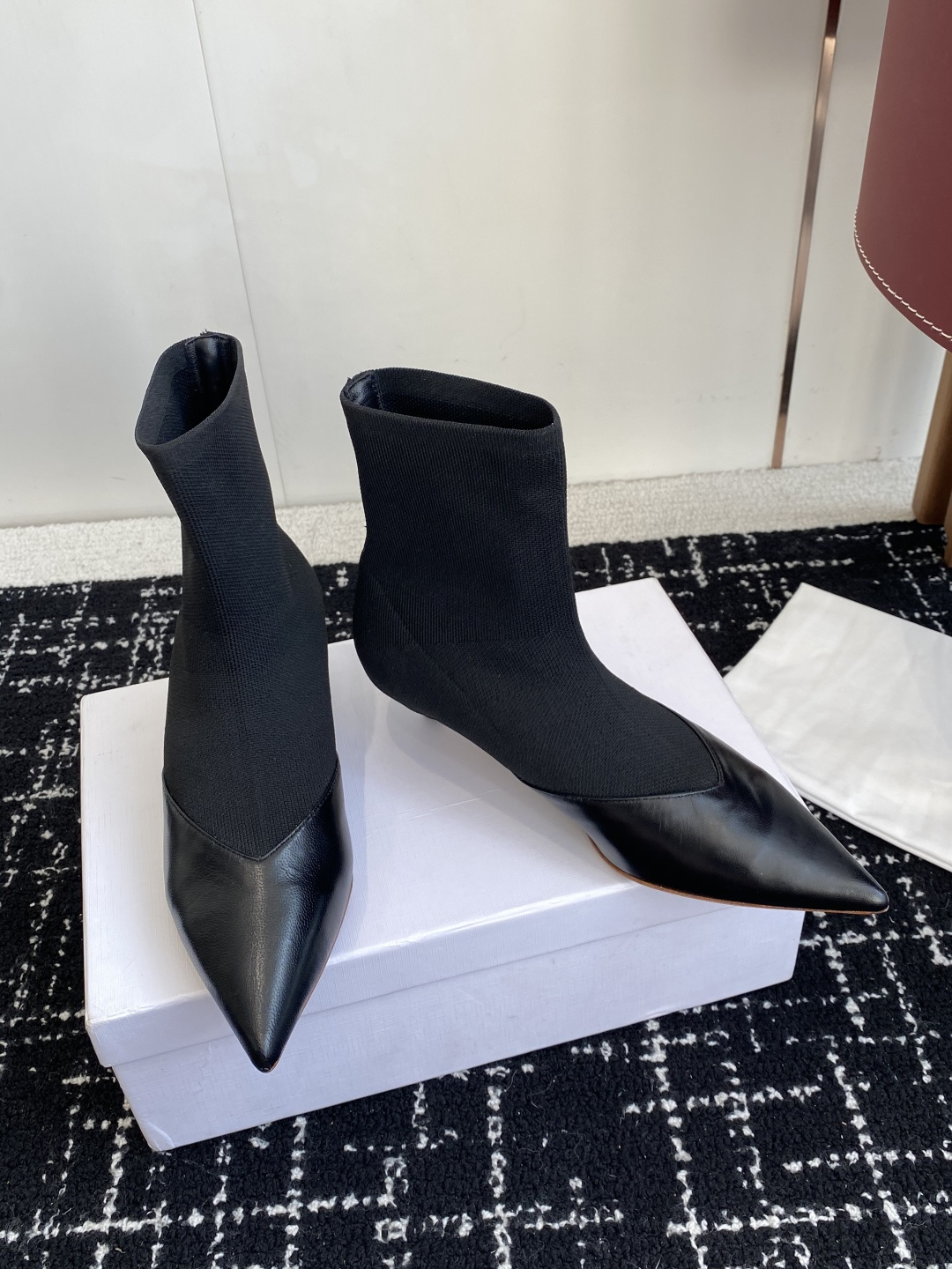 代购级NEOUS小众 秋冬系列 细跟 跟袜靴 原版开发 经典就是经典 好看就是好看材质:整个鞋面1:1复
