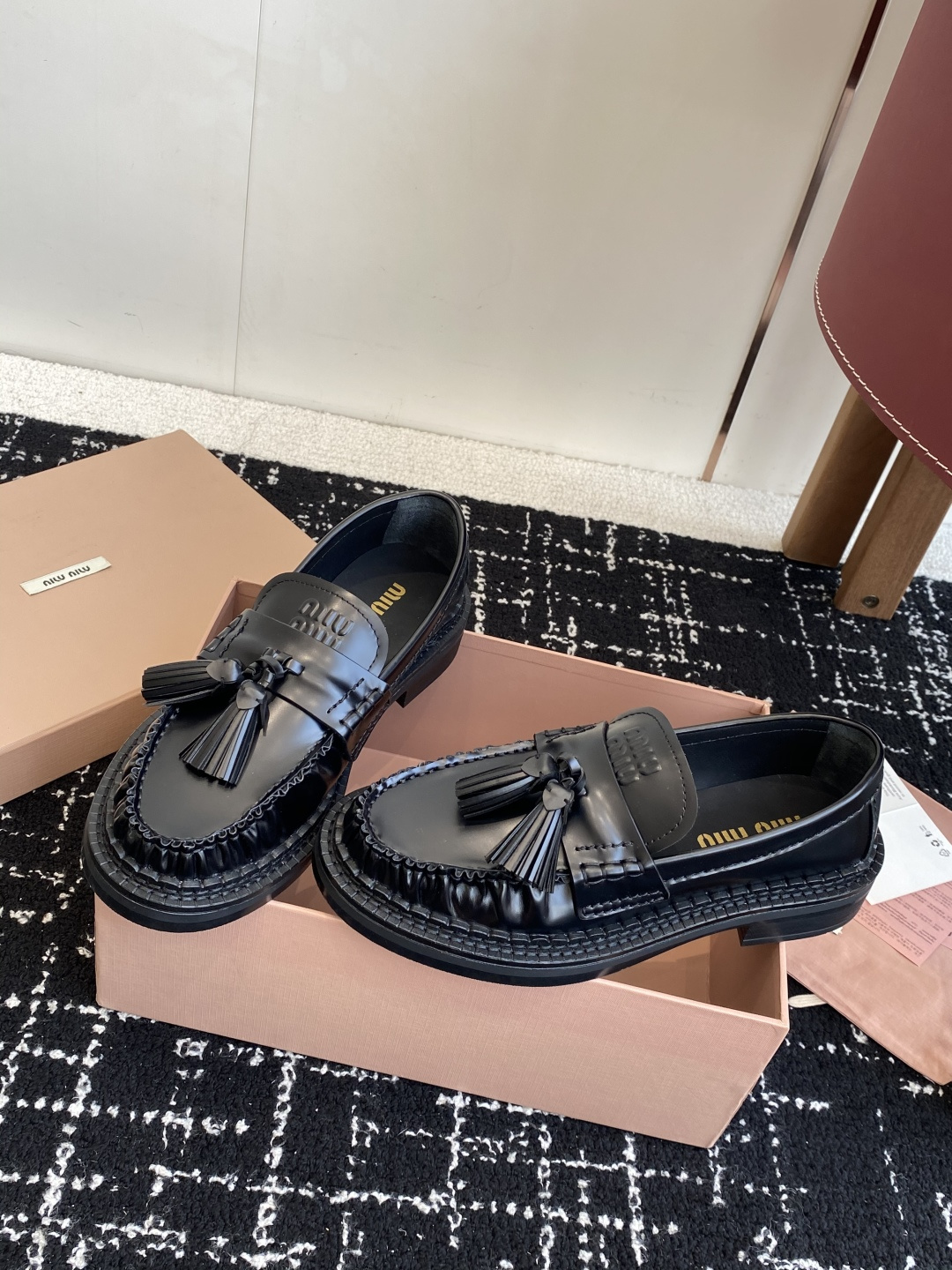 代购级Miu Miu 25ss秋冬款 独家爆款 流苏款 乐福鞋这季度的miu简直都太绝了 全系列陆续开始