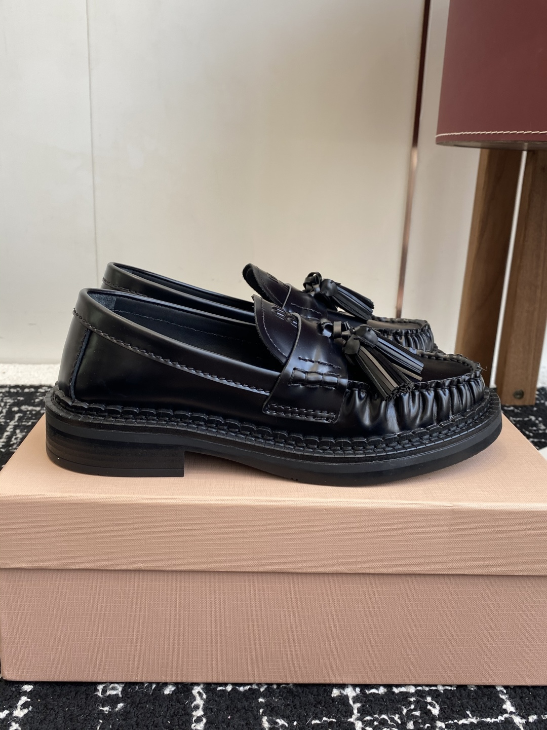 代购级Miu Miu 25ss秋冬款 独家爆款 流苏款 乐福鞋这季度的miu简直都太绝了 全系列陆续开始