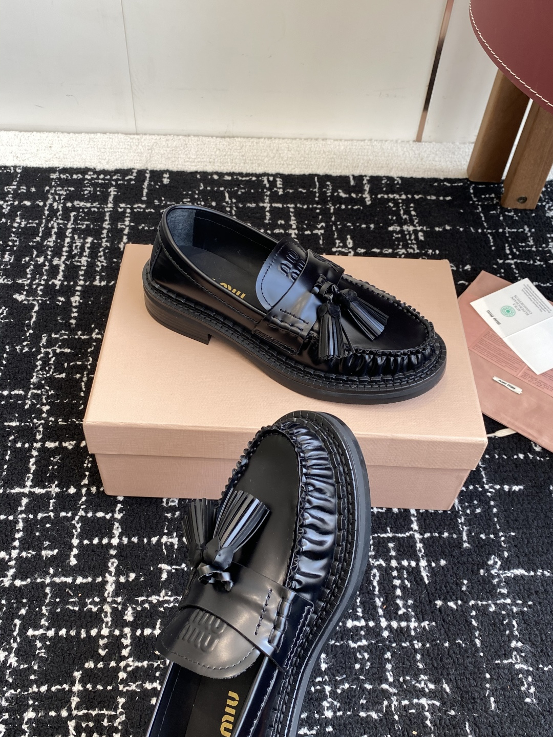 代购级Miu Miu 25ss秋冬款 独家爆款 流苏款 乐福鞋这季度的miu简直都太绝了 全系列陆续开始