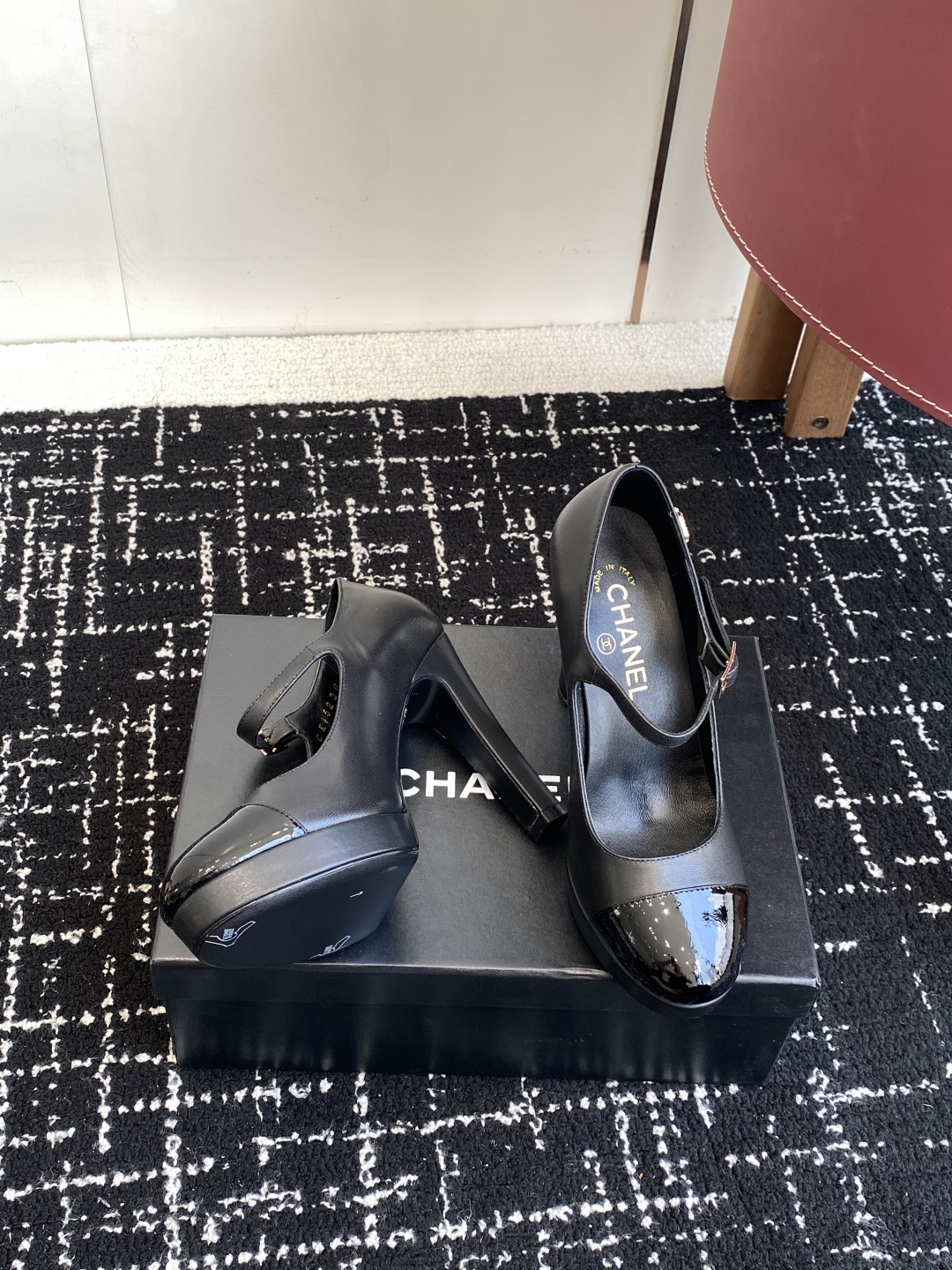 代购级Chanel 小香 25ss最新走秀时装 水台高跟鞋 顶级品质轻奢而不累脚、上脚可随意搭配春夏的服