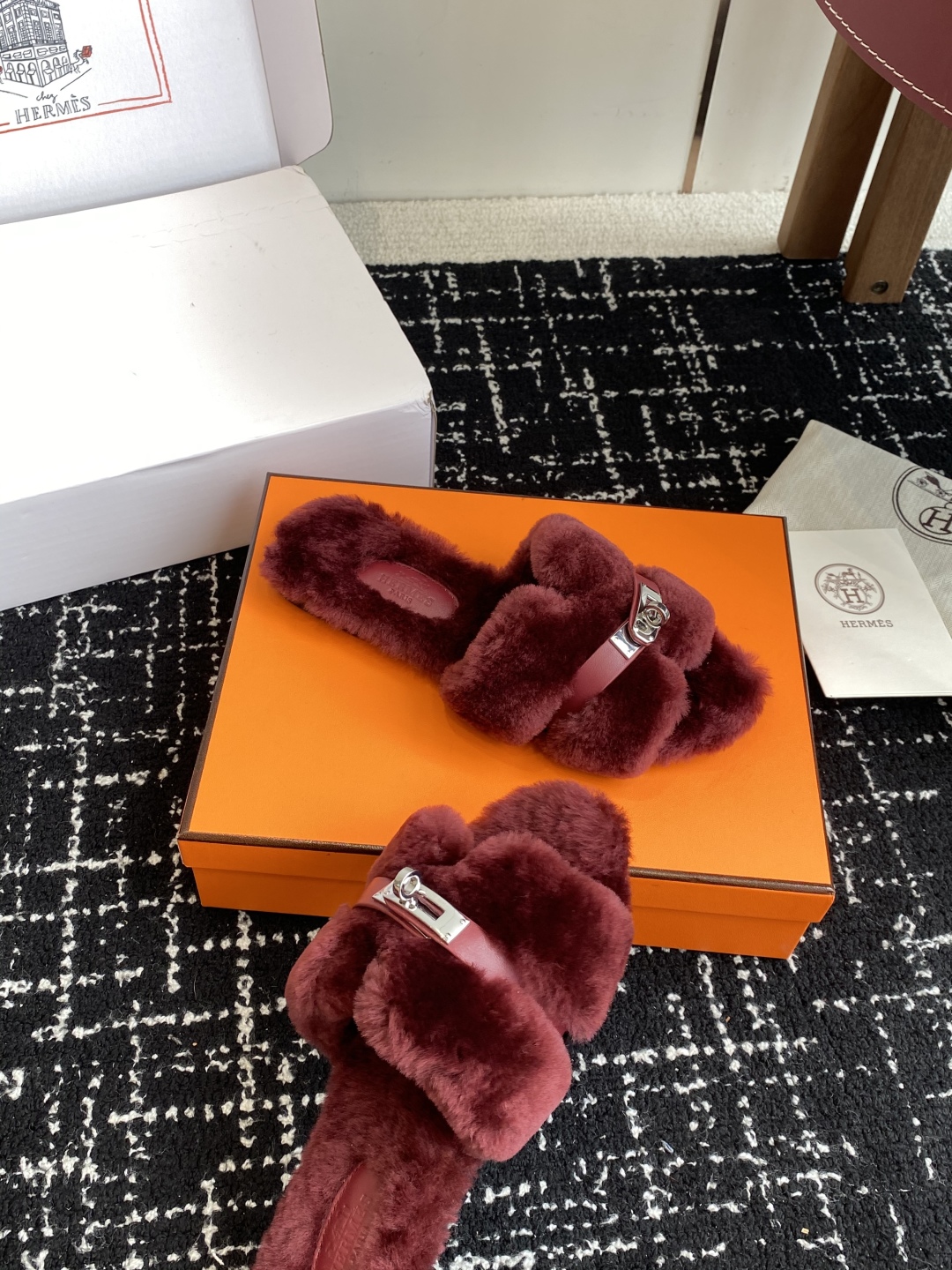 东莞代购级（⚠️官网同步✈️盒包装）爱马仕Hermes 25ss 泰迪毛拖，各大网咖主推款，顶级品质蓬松