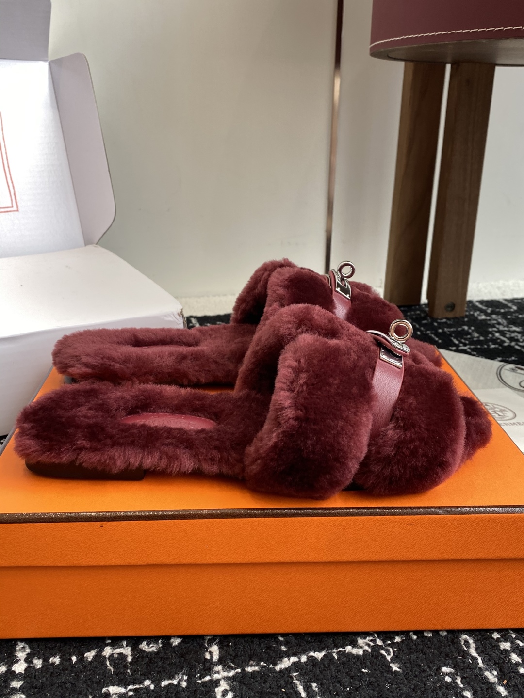 东莞代购级（⚠️官网同步✈️盒包装）爱马仕Hermes 25ss 泰迪毛拖，各大网咖主推款，顶级品质蓬松