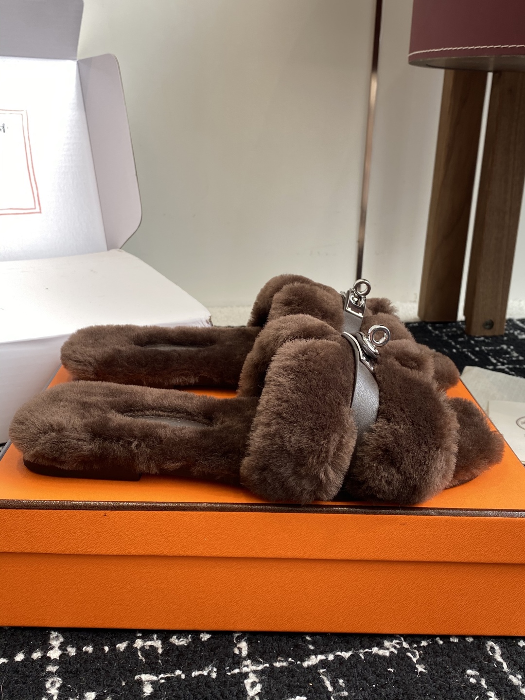 东莞代购级（⚠️官网同步✈️盒包装）爱马仕Hermes 25ss 泰迪毛拖，各大网咖主推款，顶级品质蓬松