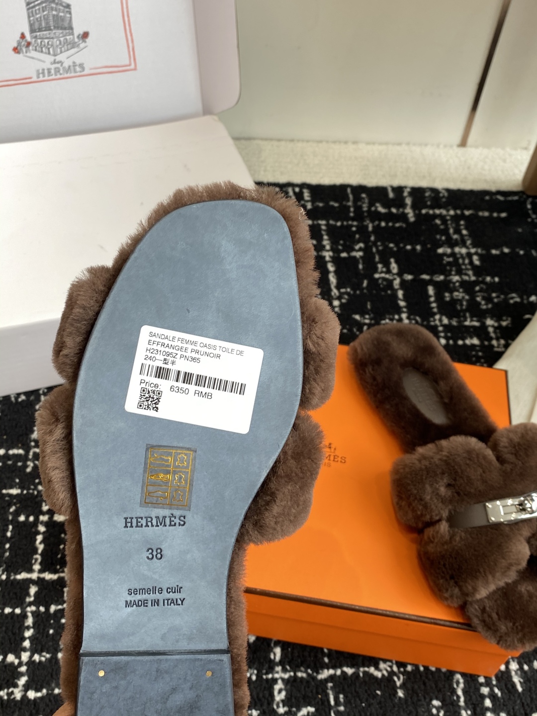 东莞代购级（⚠️官网同步✈️盒包装）爱马仕Hermes 25ss 泰迪毛拖，各大网咖主推款，顶级品质蓬松