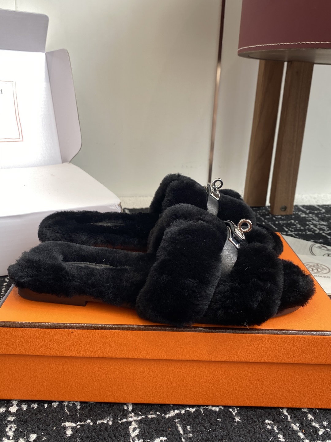 东莞代购级（⚠️官网同步✈️盒包装）爱马仕Hermes 25ss 泰迪毛拖，各大网咖主推款，顶级品质蓬松
