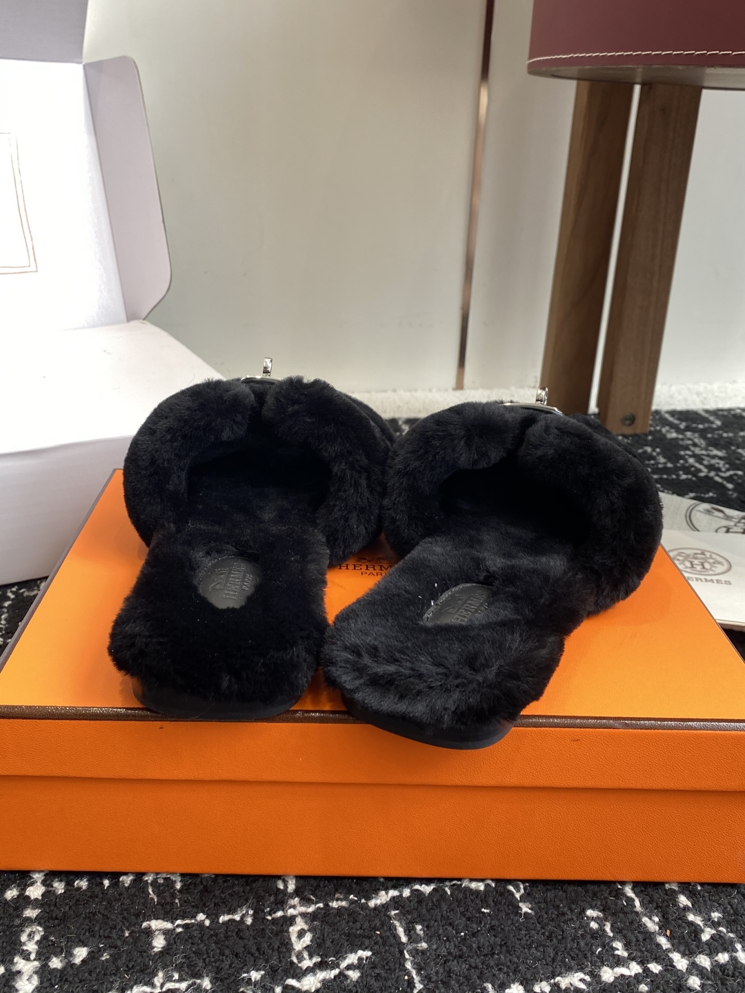 东莞代购级（⚠️官网同步✈️盒包装）爱马仕Hermes 25ss 泰迪毛拖，各大网咖主推款，顶级品质蓬松