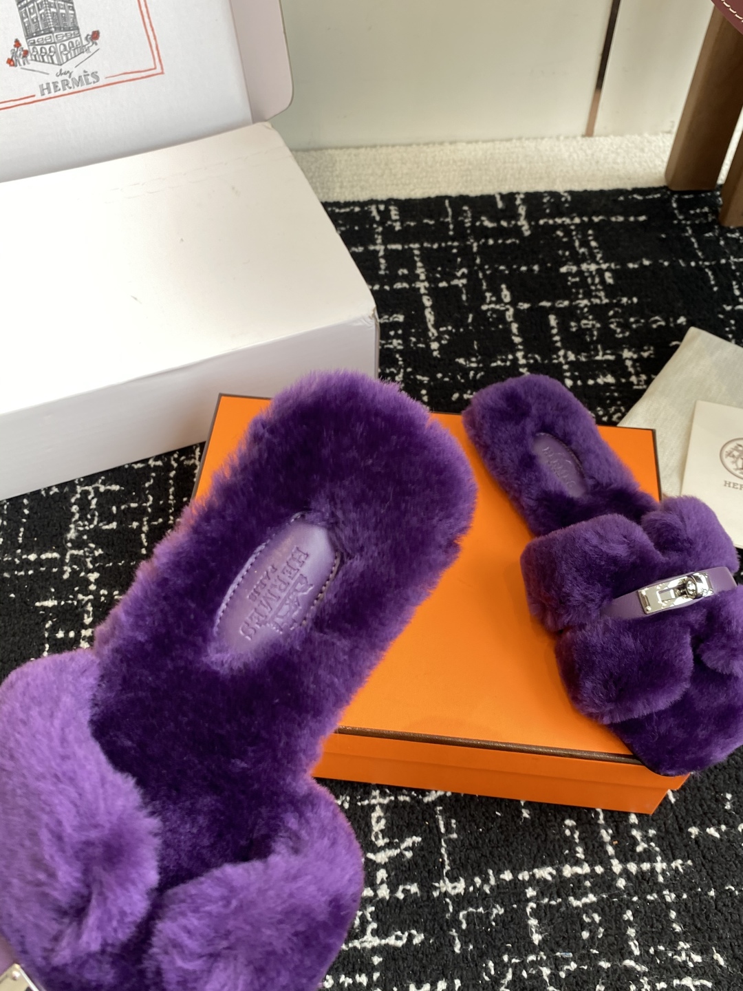 东莞代购级（⚠️官网同步✈️盒包装）爱马仕Hermes 25ss 泰迪毛拖，各大网咖主推款，顶级品质蓬松