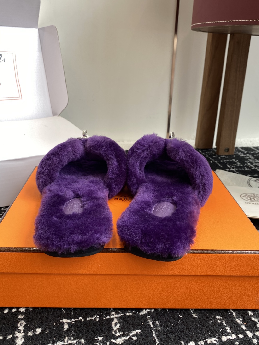 东莞代购级（⚠️官网同步✈️盒包装）爱马仕Hermes 25ss 泰迪毛拖，各大网咖主推款，顶级品质蓬松