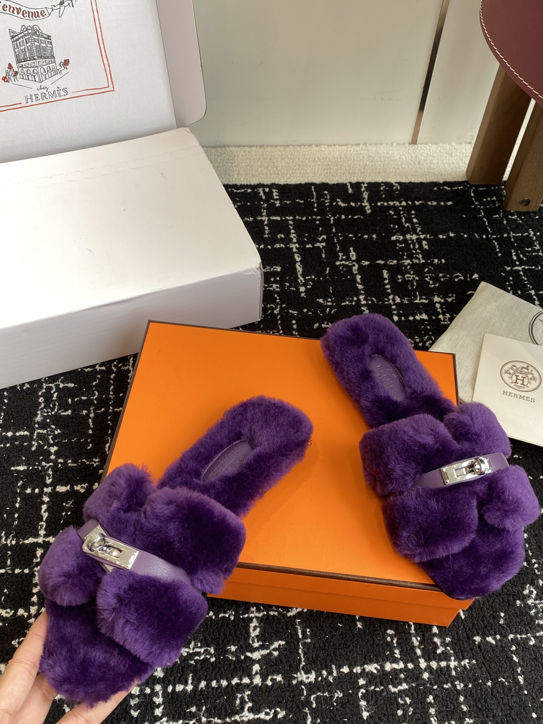 东莞代购级（⚠️官网同步✈️盒包装）爱马仕Hermes 25ss 泰迪毛拖，各大网咖主推款，顶级品质蓬松
