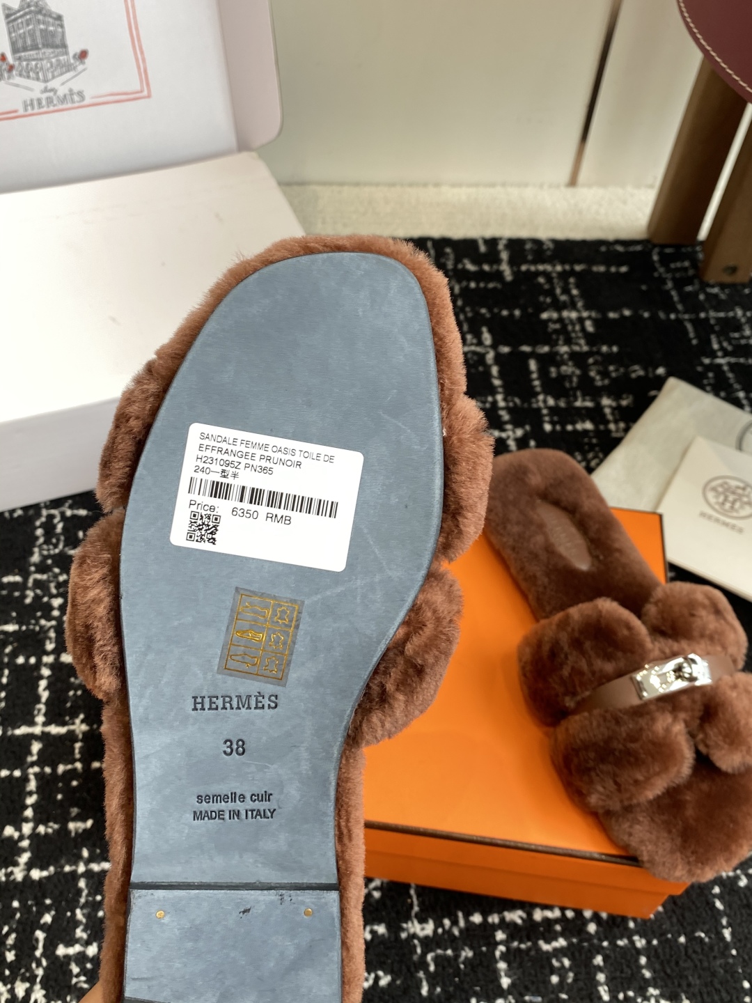 东莞代购级（⚠️官网同步✈️盒包装）爱马仕Hermes 25ss 泰迪毛拖，各大网咖主推款，顶级品质蓬松