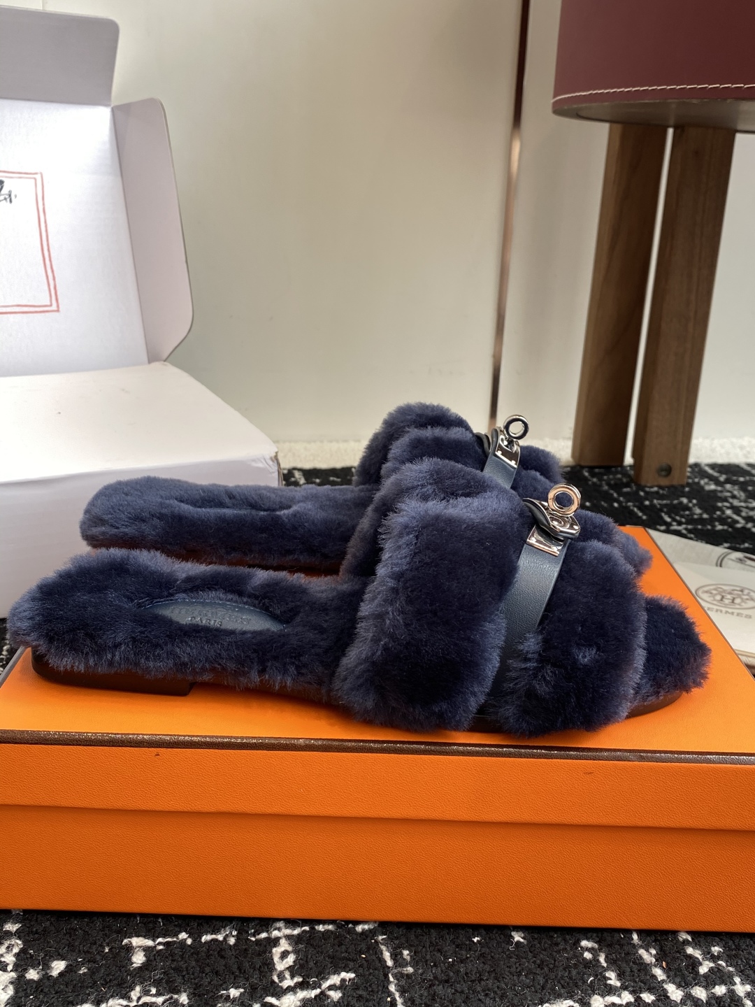东莞代购级（⚠️官网同步✈️盒包装）爱马仕Hermes 25ss 泰迪毛拖，各大网咖主推款，顶级品质蓬松